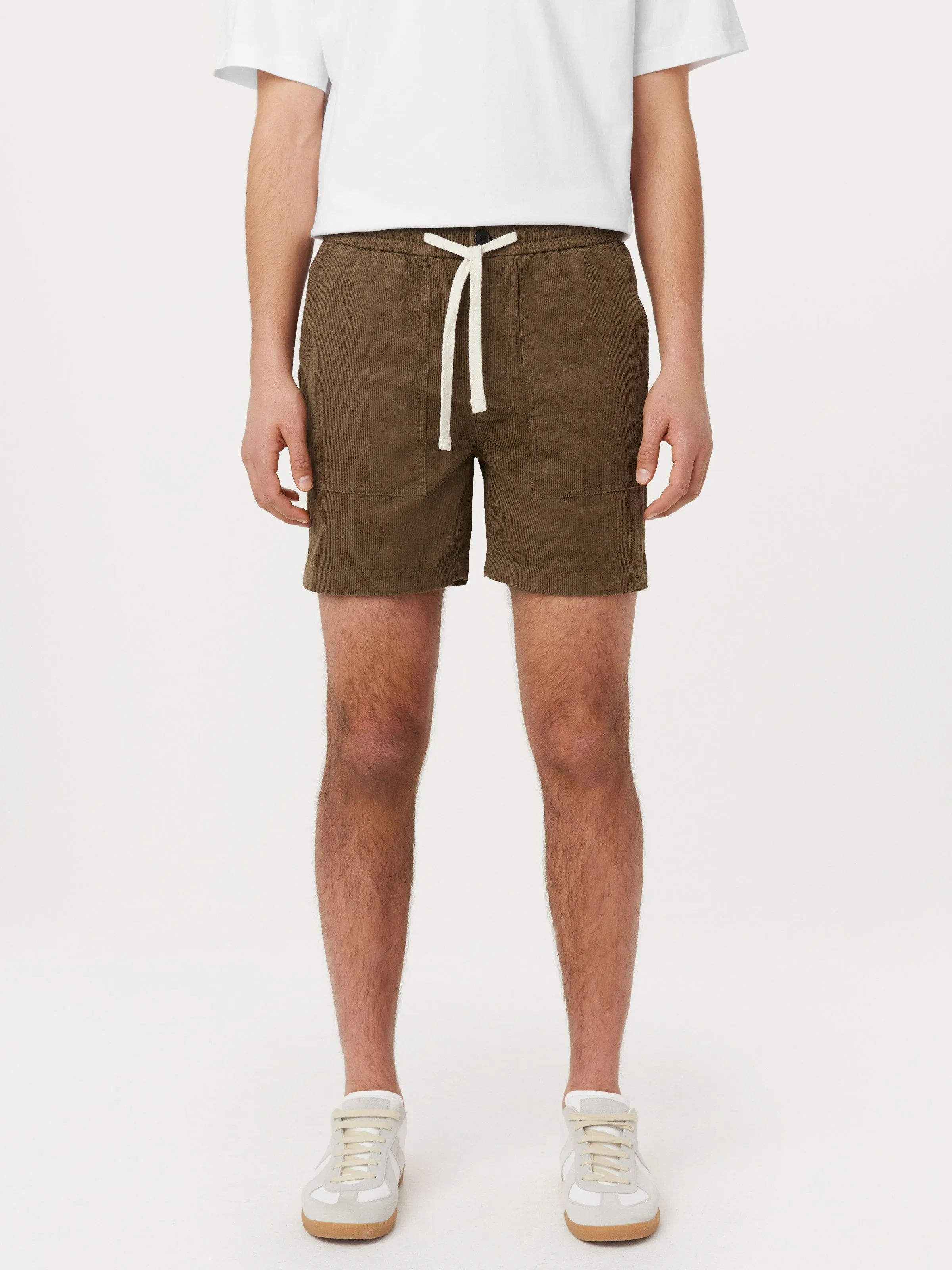 The Owen Light Corduroy Short in Tuscany Green sold by Frank & Oak product image thumbnail 3
