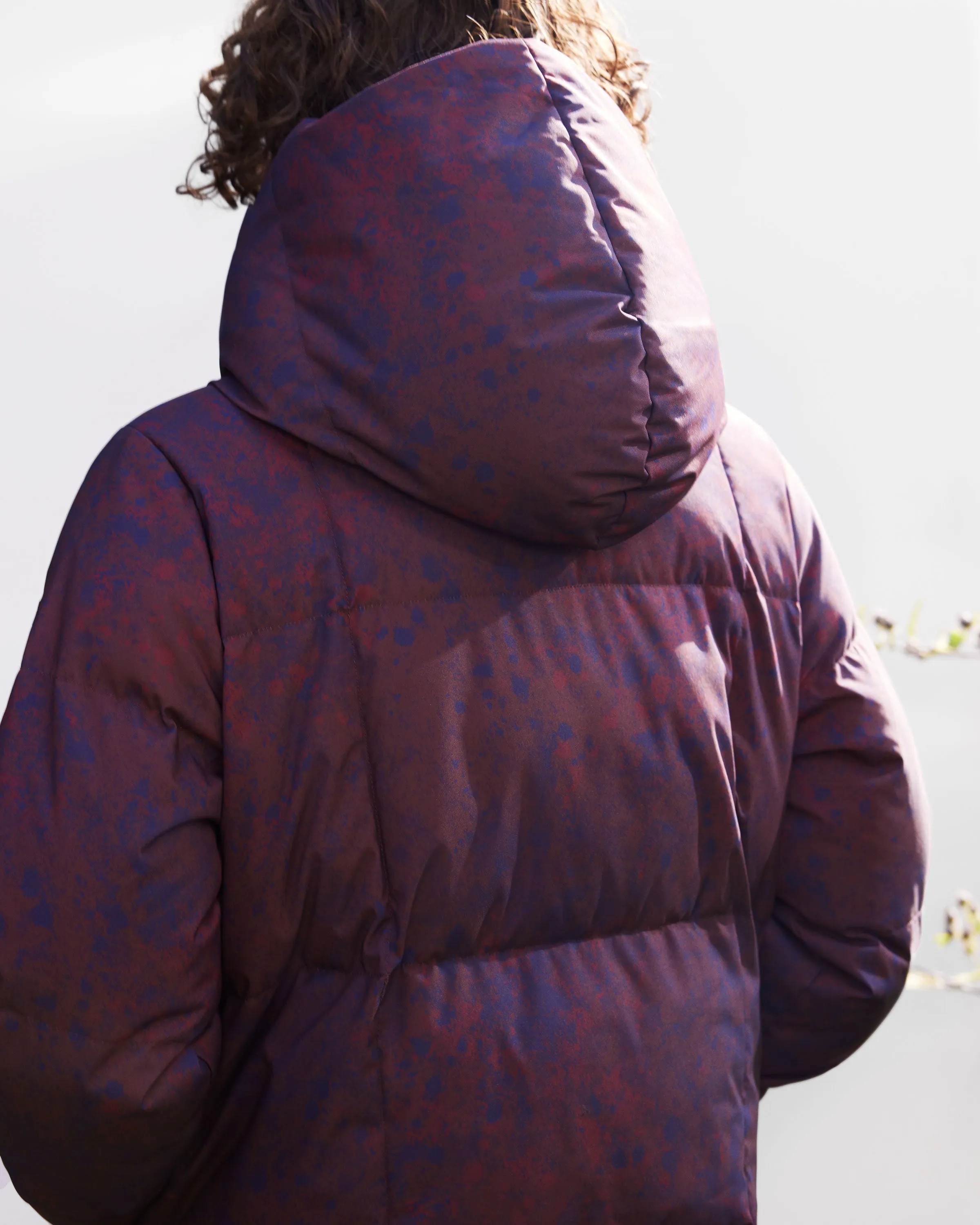 The Hygge Puffer Coat in Burgundy sold by Frank & Oak product image thumbnail 3