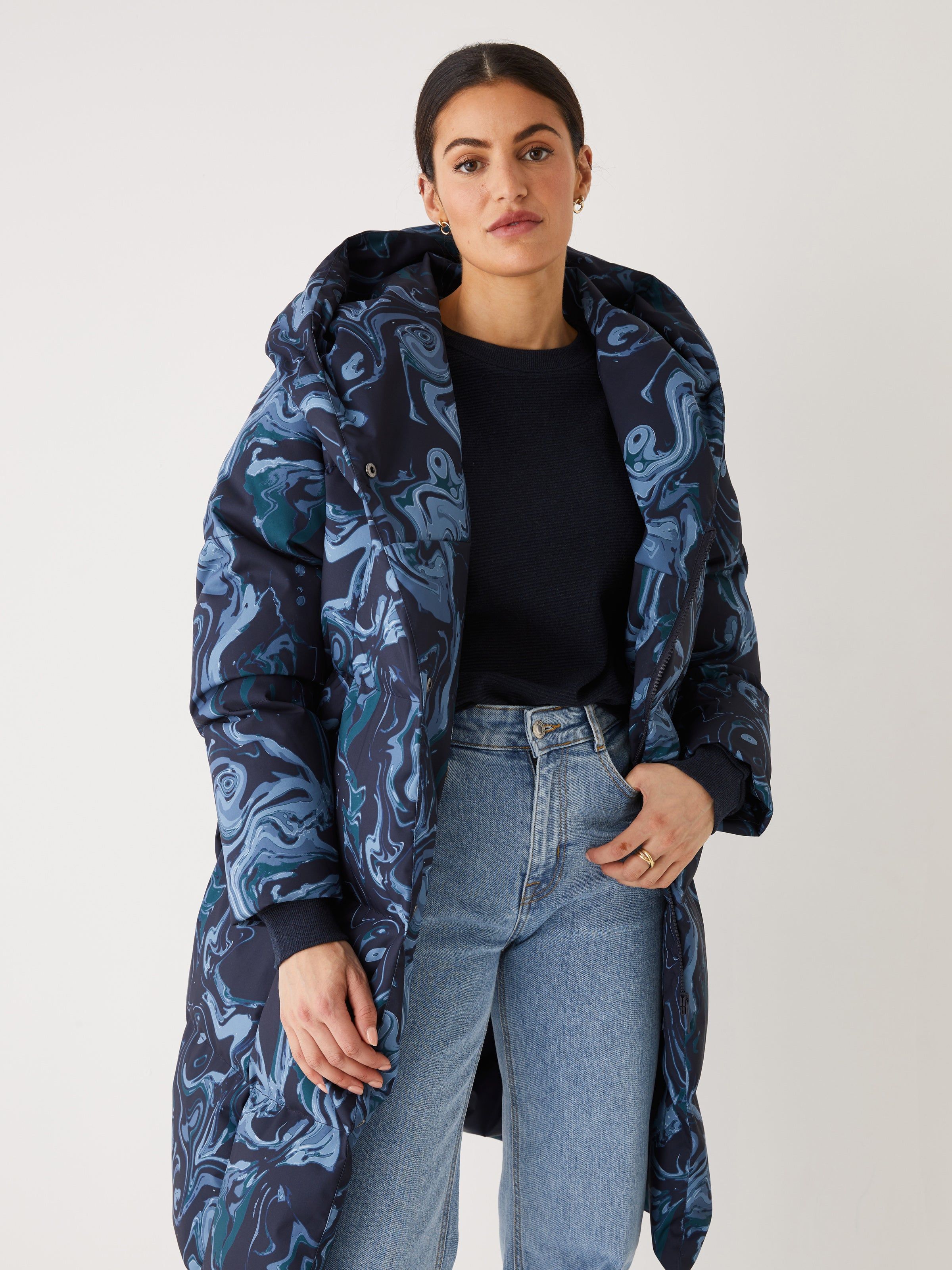 The Printed Hygge Puffer Coat in Dark Blue sold by Frank & Oak product image thumbnail 2