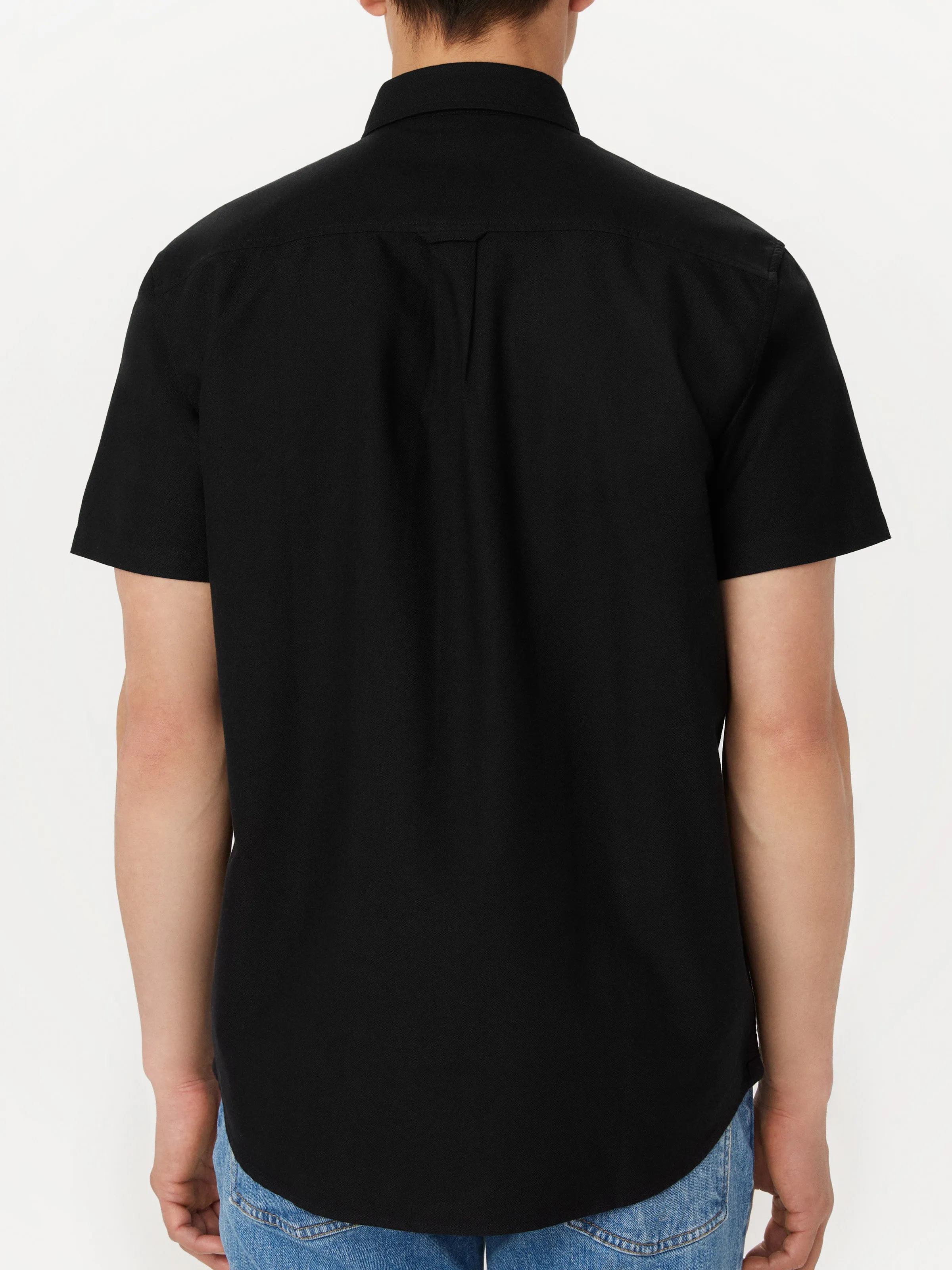 The Jasper Short Sleeve Oxford Shirt in Black sold by Frank & Oak product image thumbnail 4
