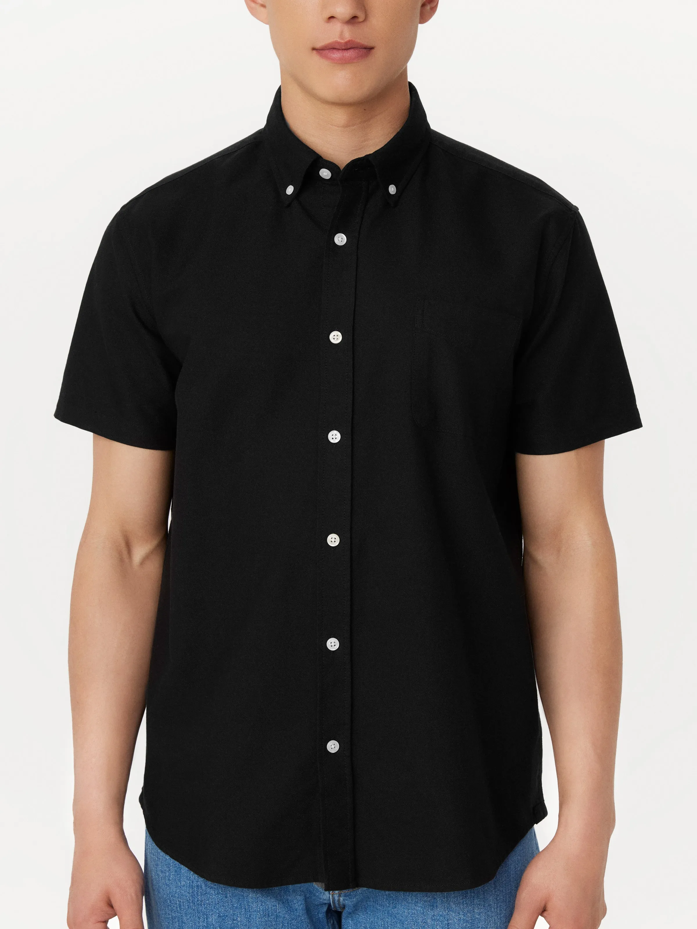 The Jasper Short Sleeve Oxford Shirt in Black sold by Frank & Oak product image thumbnail 3