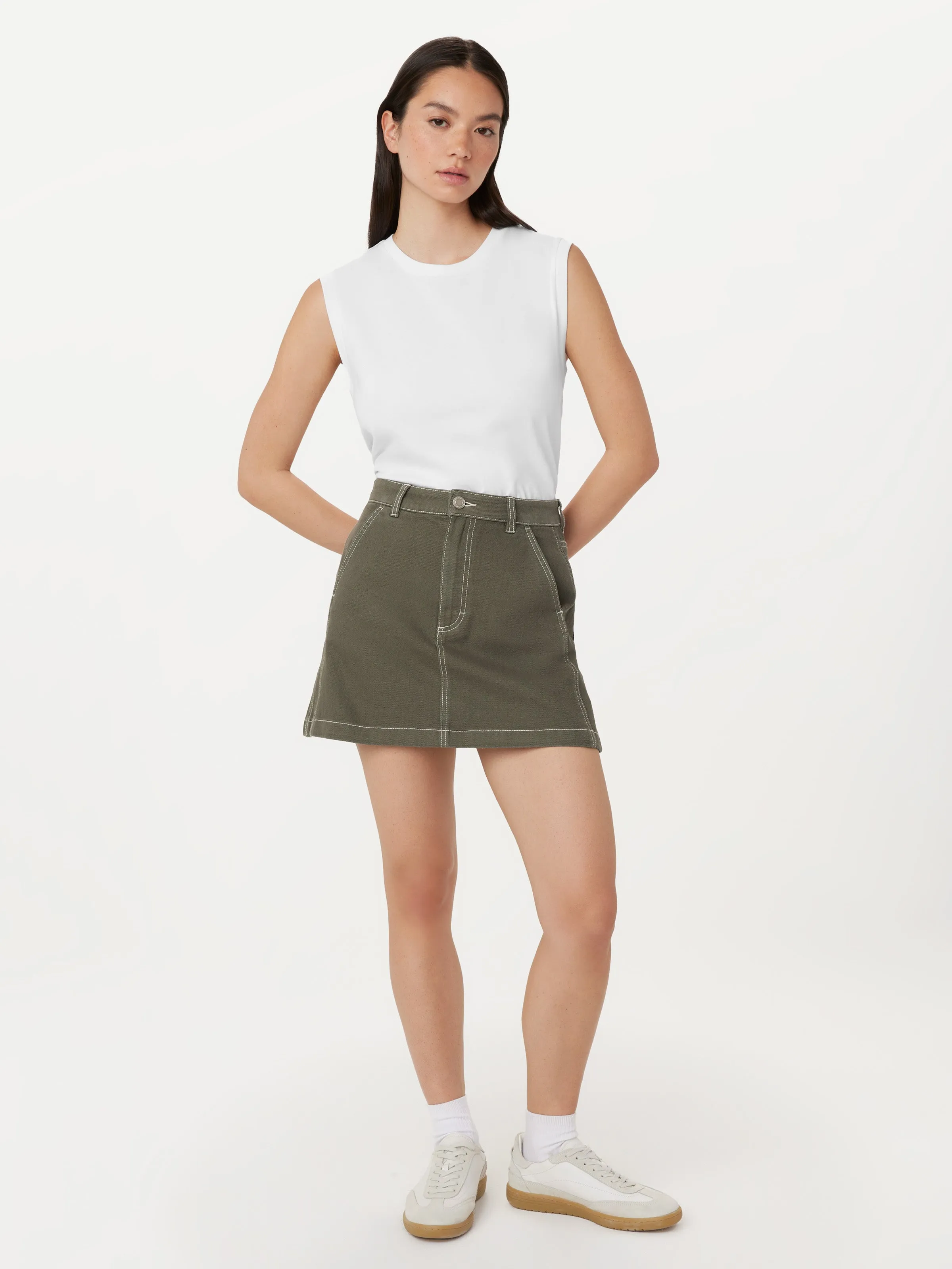 The Sleeveless T-Shirt in Bright White sold by Frank & Oak product image thumbnail 2