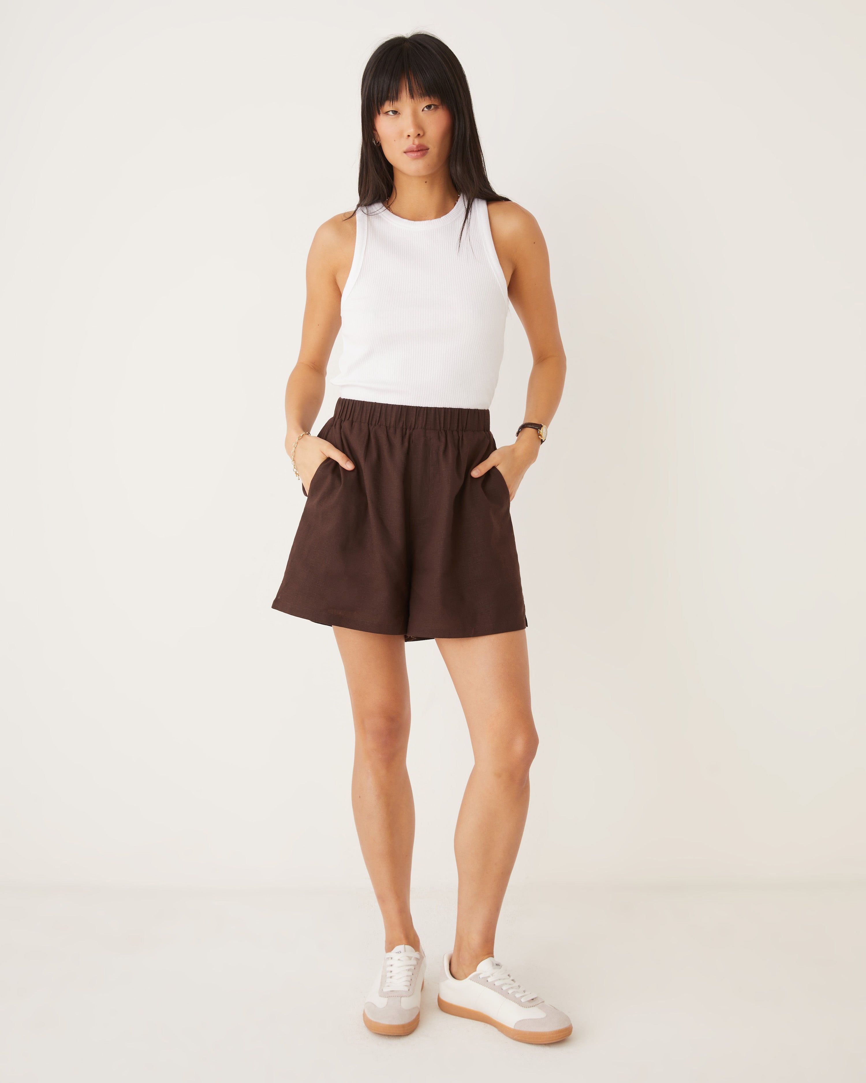 The Annie Linen Short in Dark Brown sold by Frank & Oak product image thumbnail 2