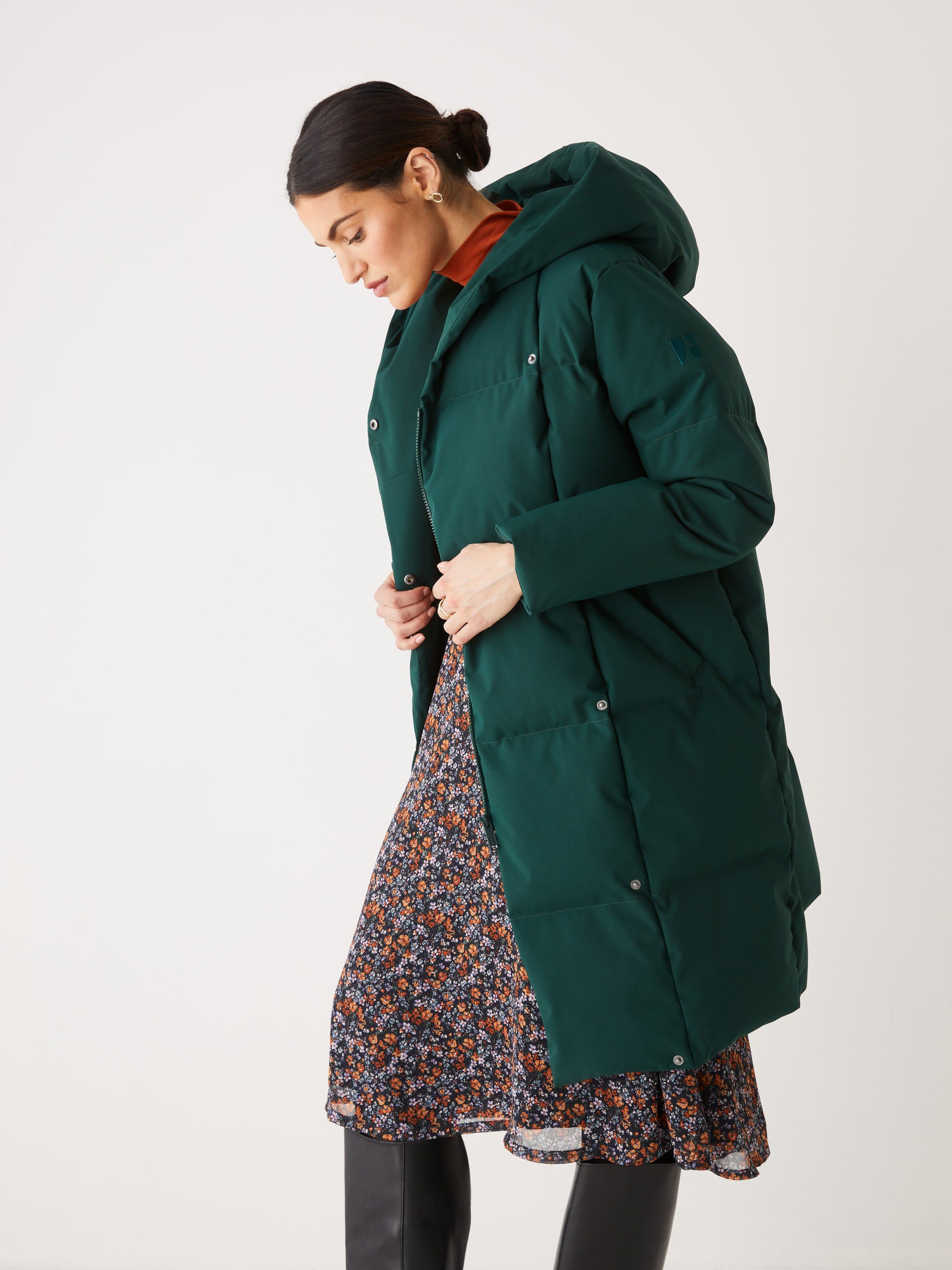 The Hygge Puffer Coat in Pine Grove sold by Frank & Oak product image thumbnail 3
