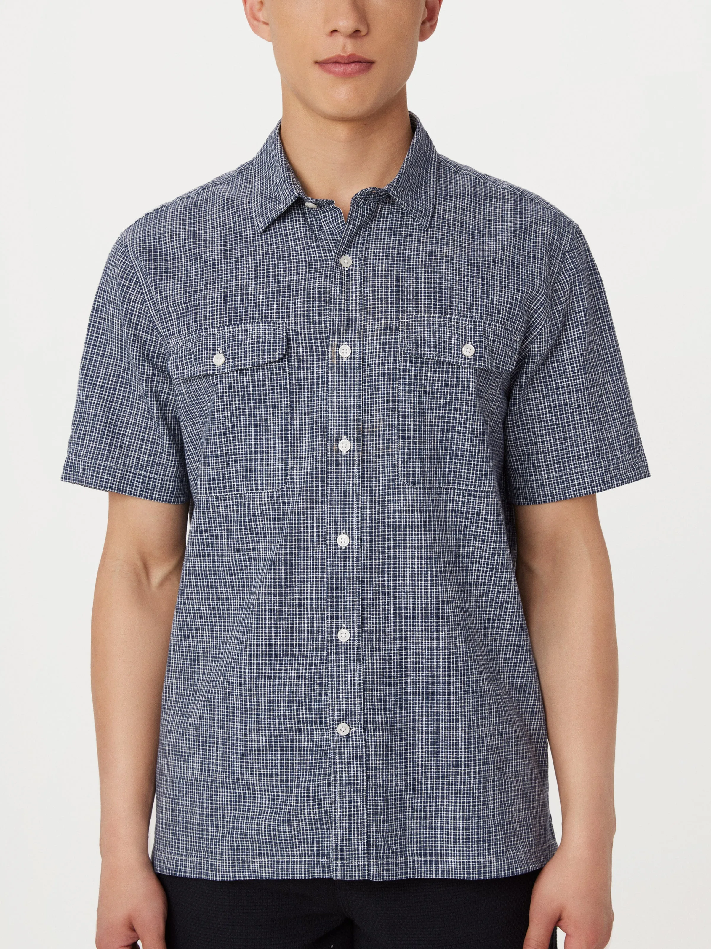 The Short Sleeve Hemp Shirt in Navy sold by Frank & Oak product image thumbnail 3