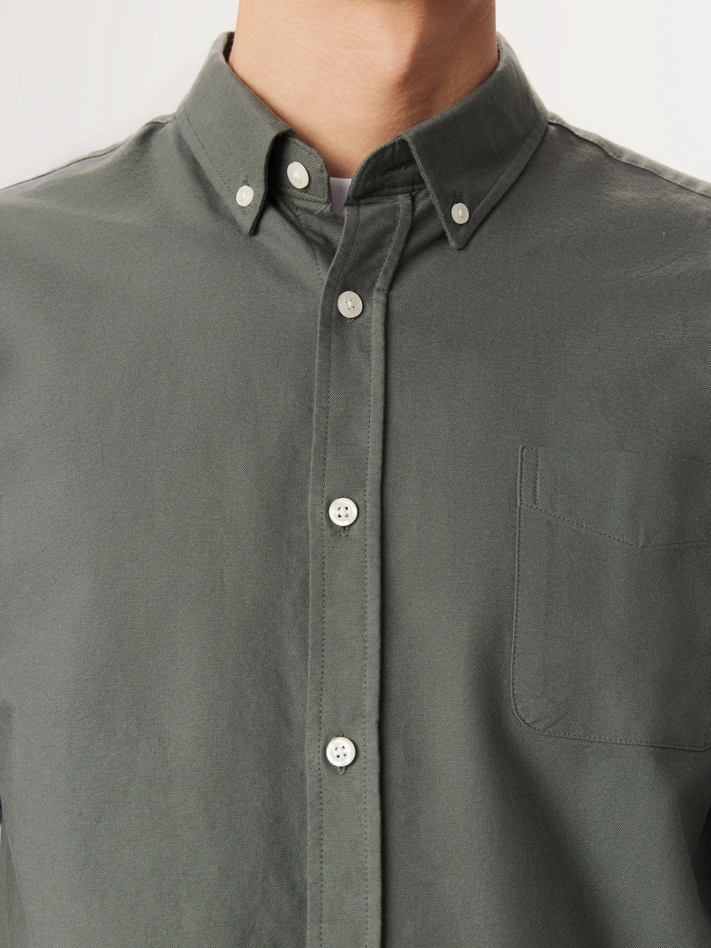 The Jasper Oxford Shirt in Boreal Green sold by Frank & Oak product image thumbnail 5
