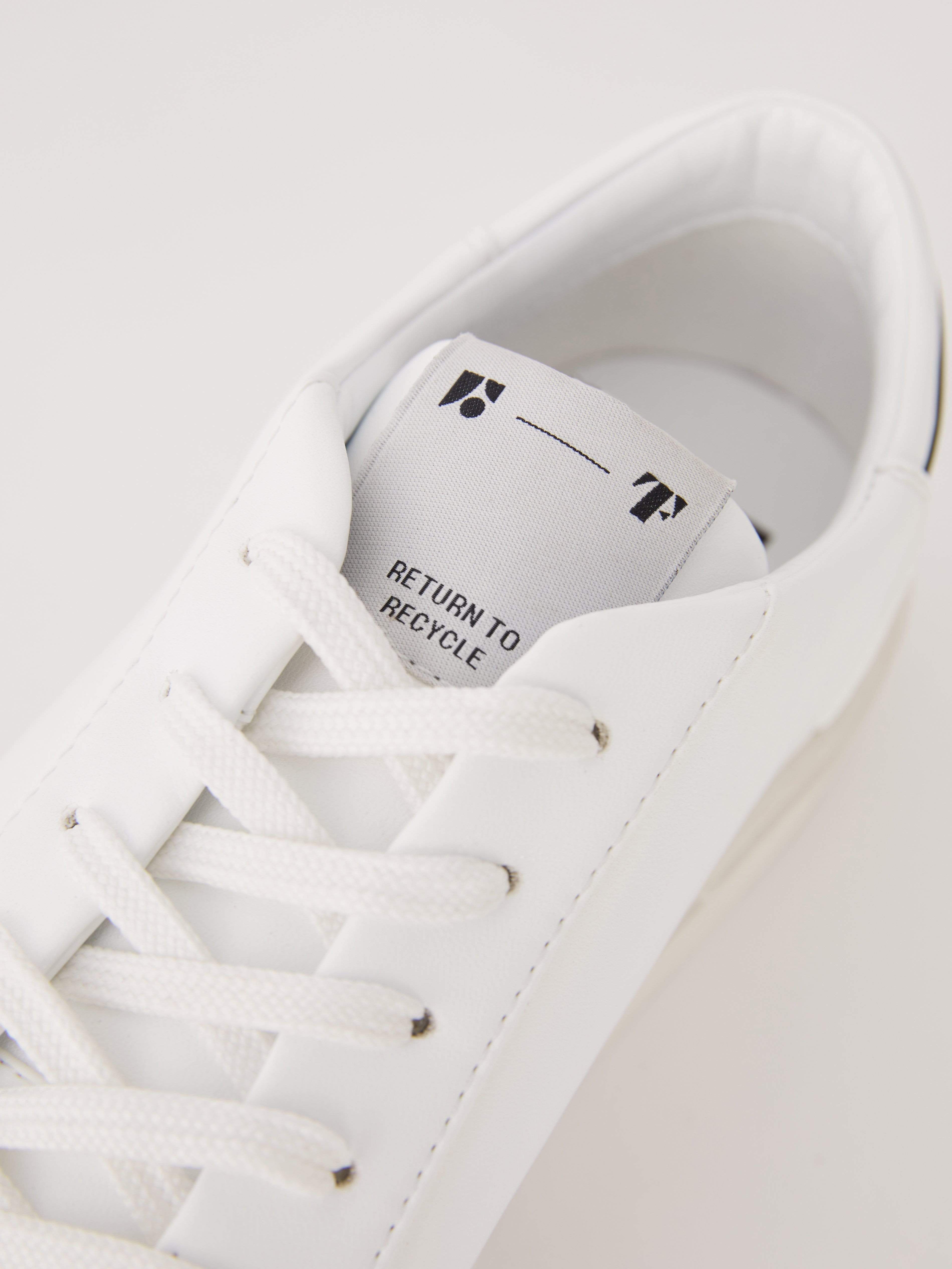 Thousand Fell x Frank And Oak Sneaker in Dark Green sold by Frank & Oak product image thumbnail 9