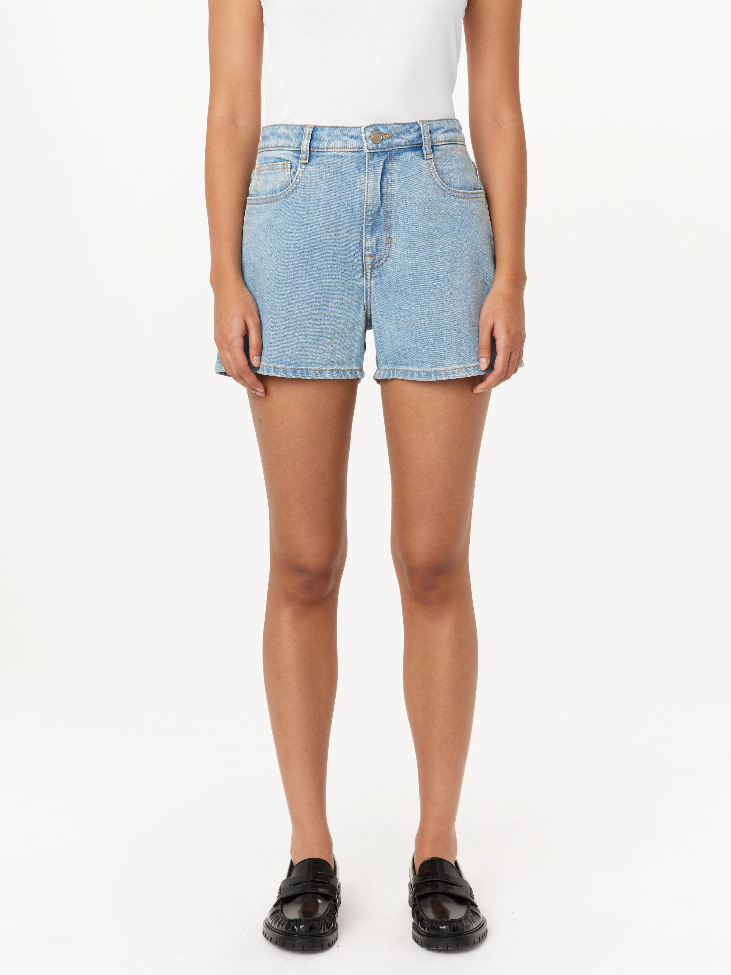 The Stevie Tapered Denim Short in Light Wash sold by Frank & Oak product image thumbnail 4