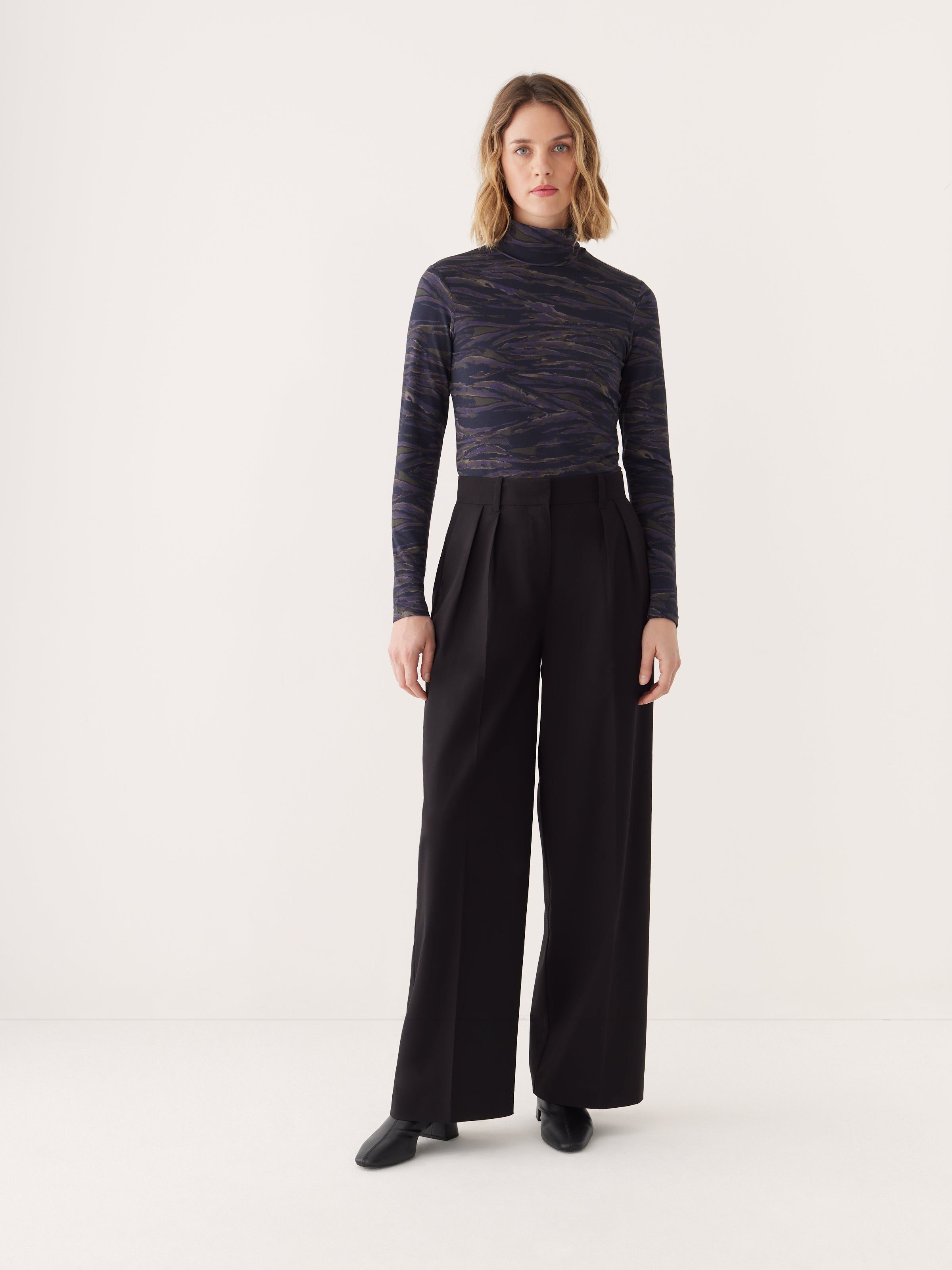 The Emma Wide Pant in Black sold by Frank & Oak product image thumbnail 5