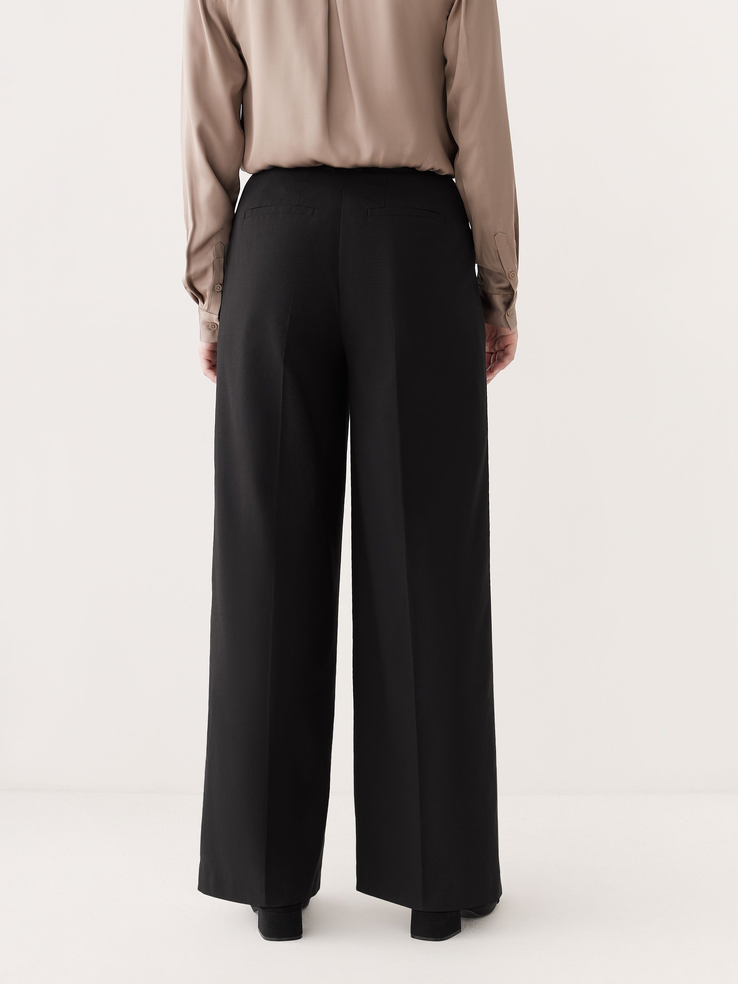 The Emma Wide Pant in Black sold by Frank & Oak product image thumbnail 3