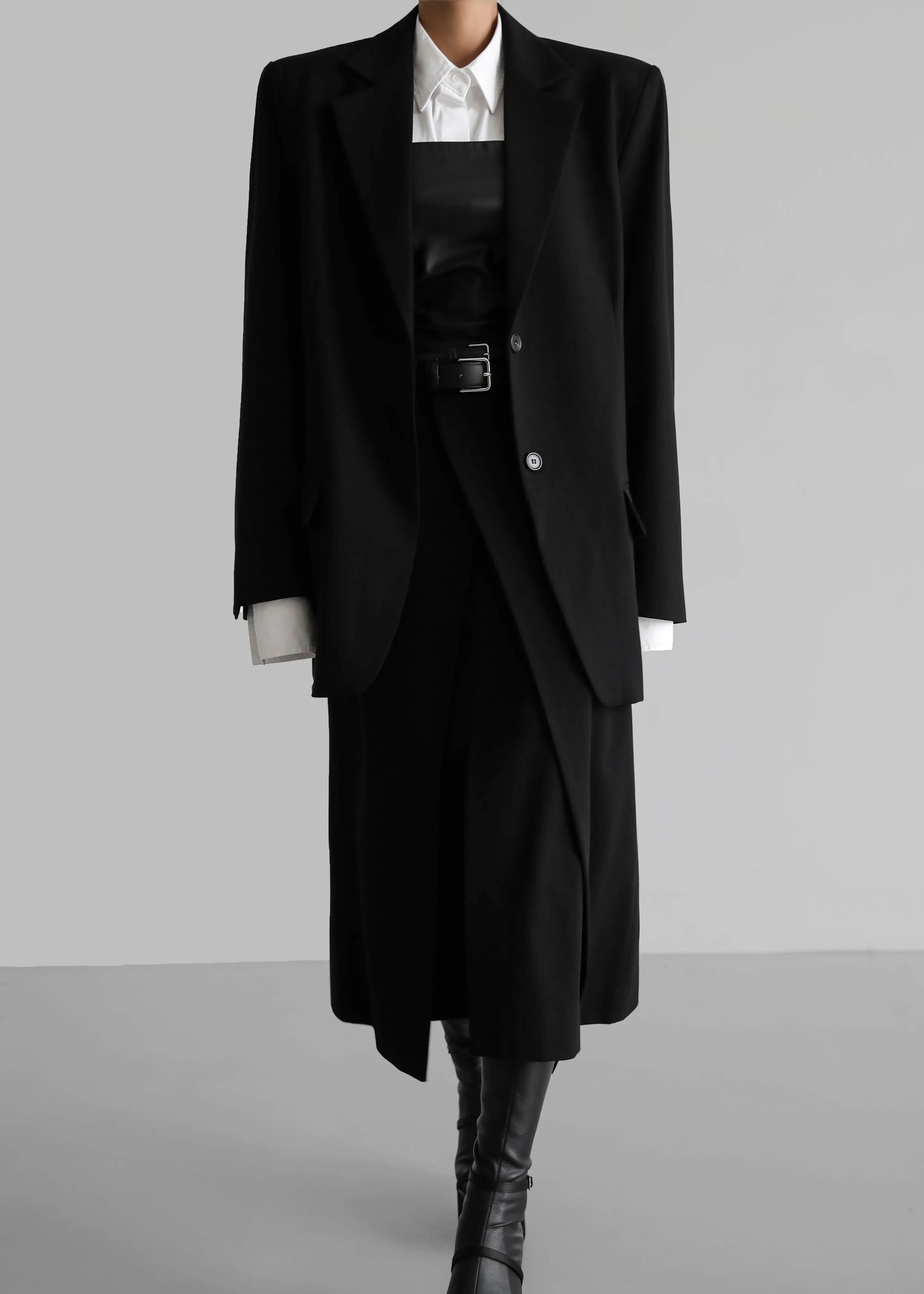 Andy Blazer - Black sold by Frankie Shop