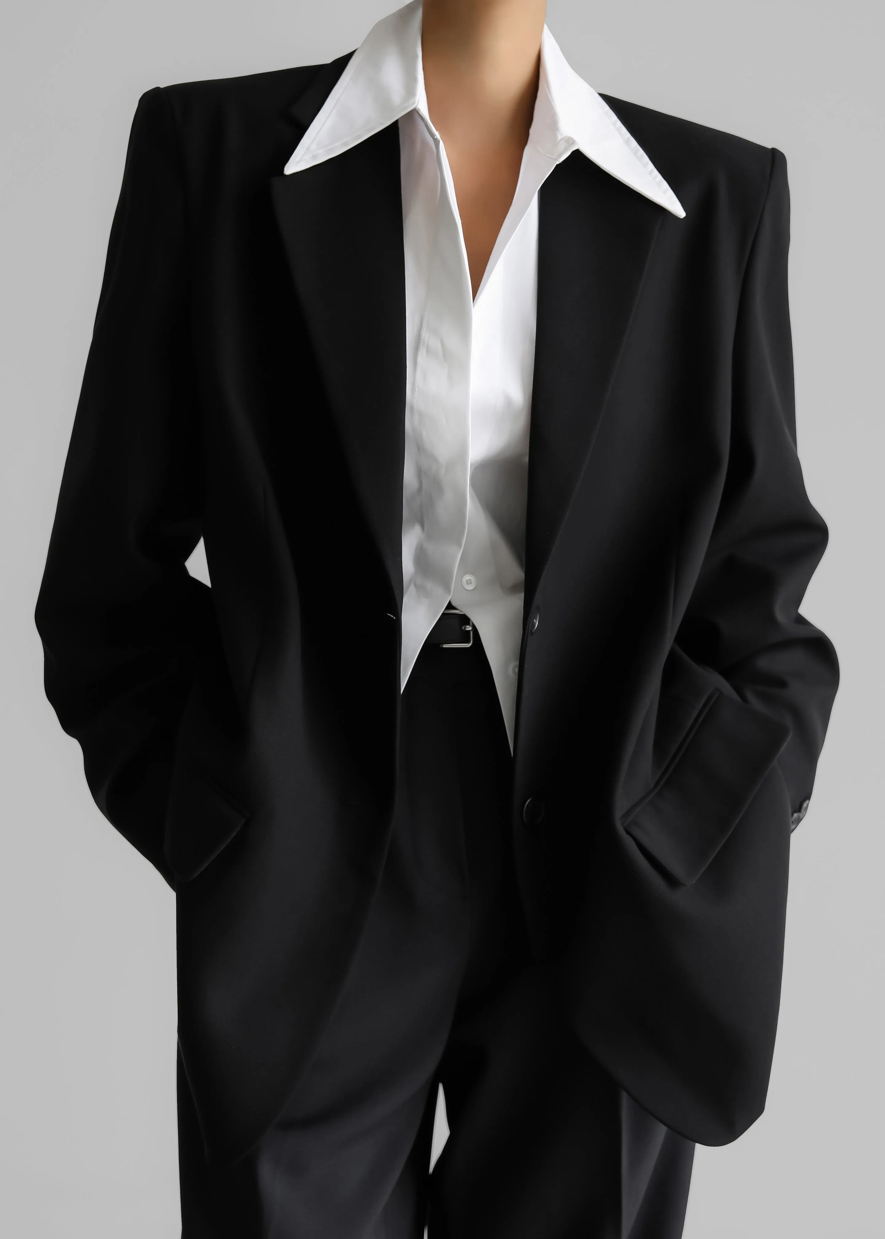 Andy Blazer - Black sold by Frankie Shop product image thumbnail 2