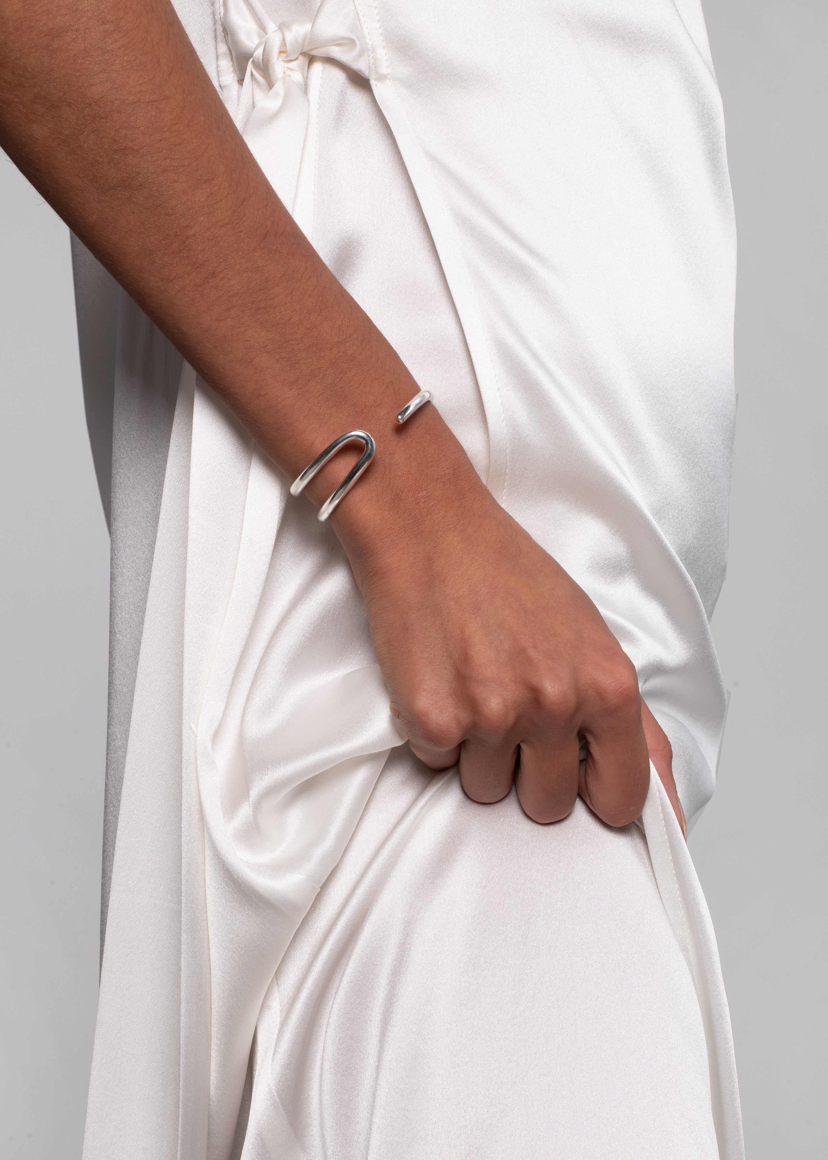 Fay Andrada Lasso Cuff - Silver sold by Frankie Shop