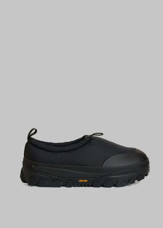Amomento Vibram Padded Slip-On - Black made by Frankie Shop