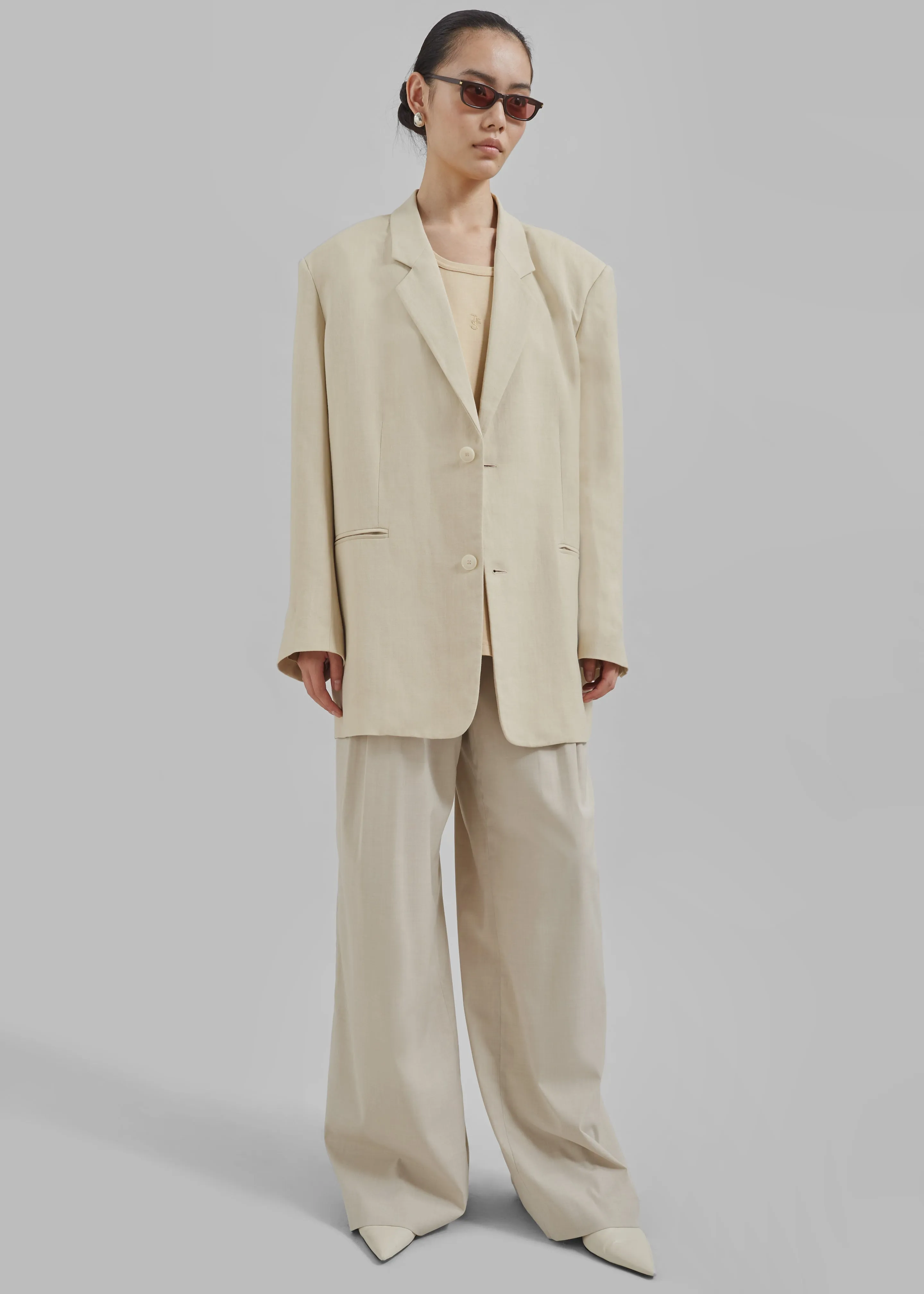 Aiden Blazer - Beige sold by Frankie Shop