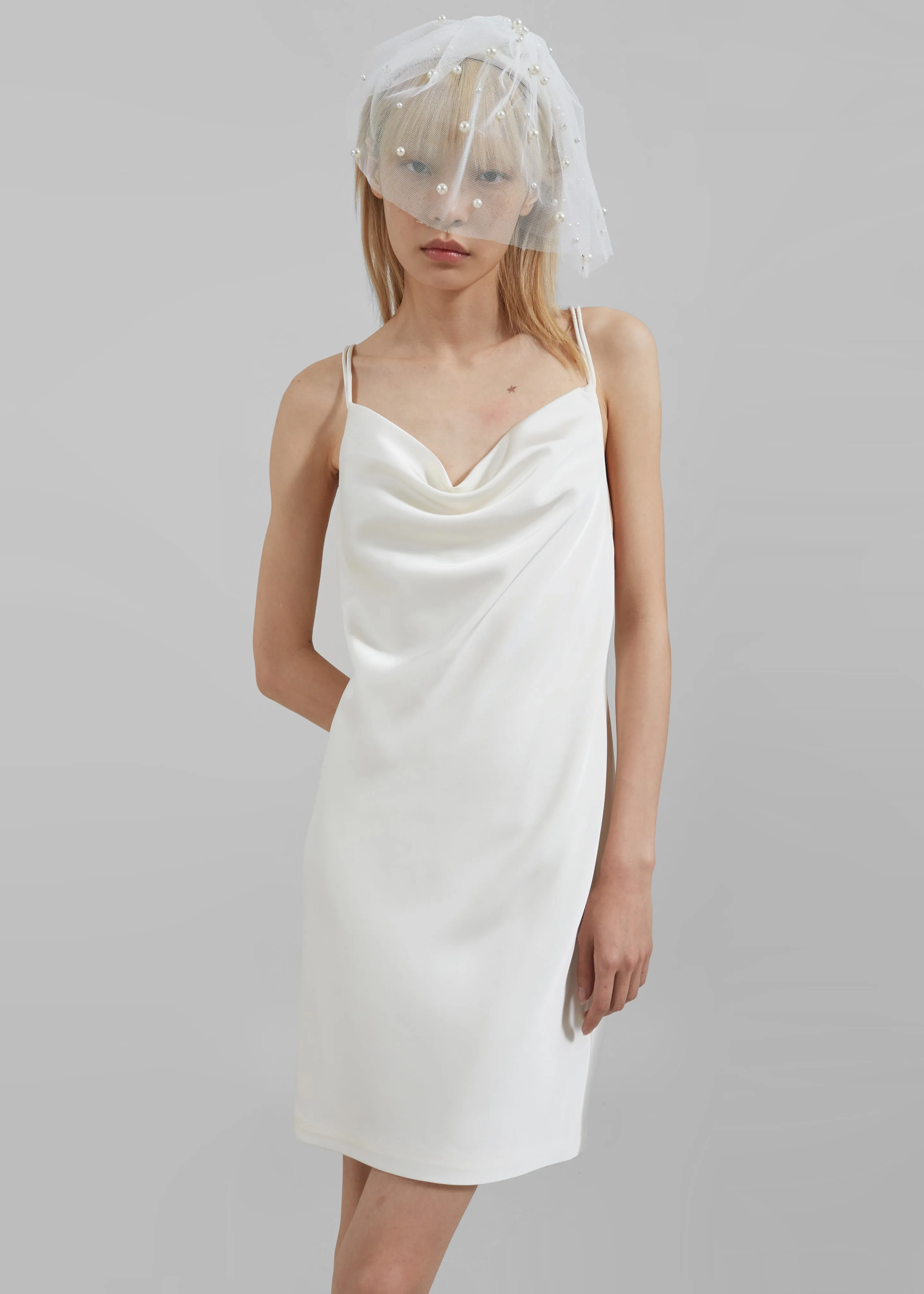 Rotate Headband Veil With Pearls - Egret sold by Frankie Shop product image thumbnail 3