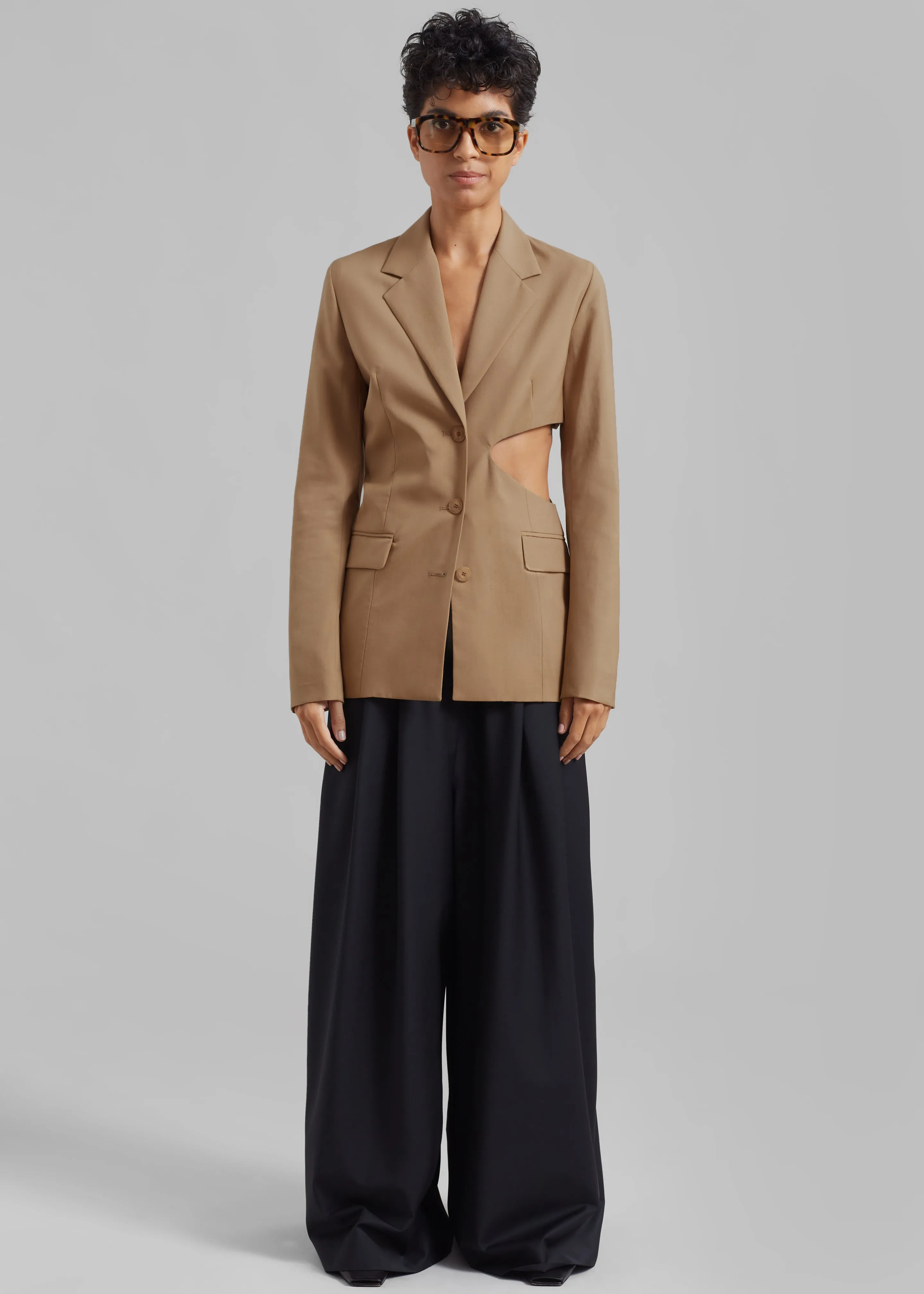 Low Classic Sleek Slim Blazer - Beige sold by Frankie Shop product image thumbnail 2