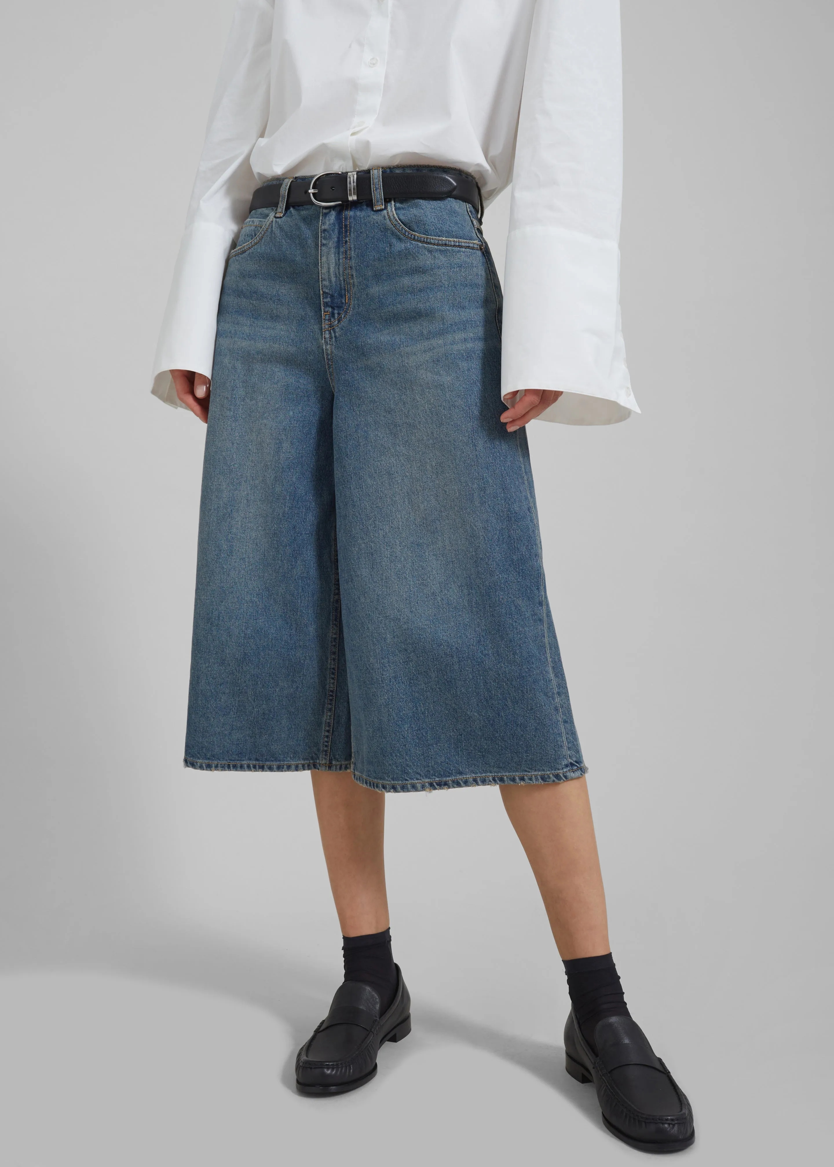 Low Classic Denim Bermuda Pants - Blue | Parallel