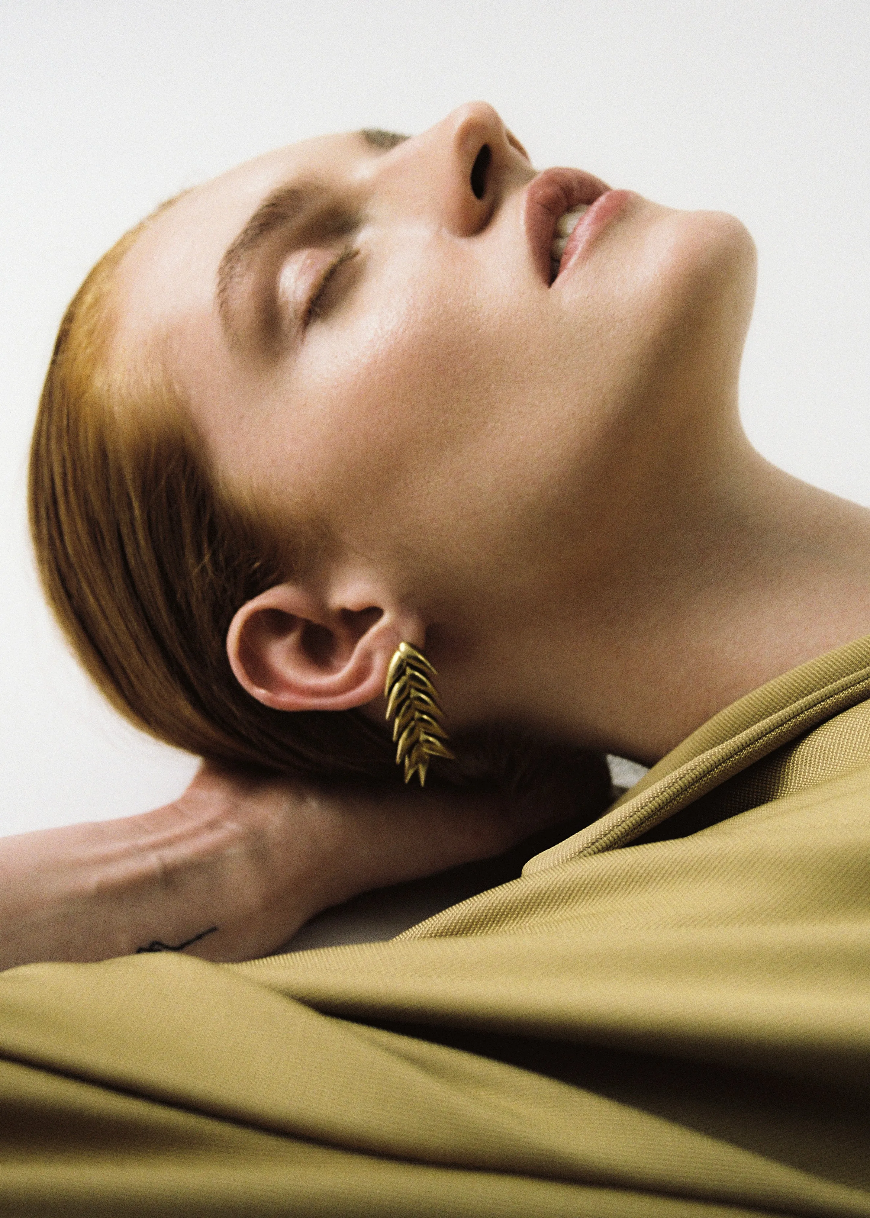 Bevza Spikelet Short Earrings - Gold sold by Frankie Shop product image thumbnail 5