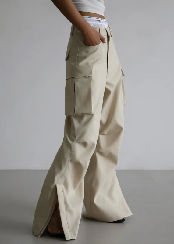 Valo Cargo Pants - Beige made by Frankie Shop
