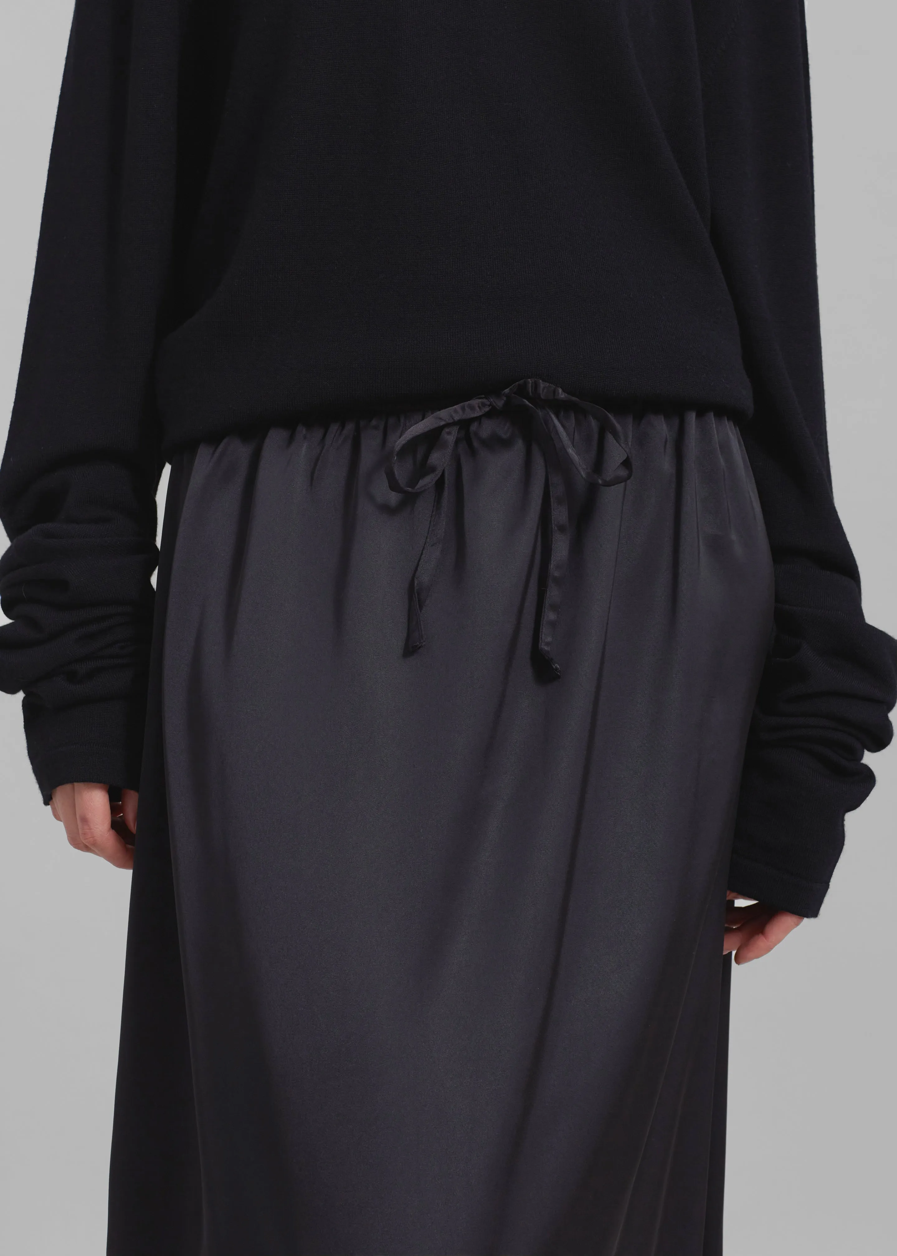 Solaqua The Jacques Skirt - Noir sold by Frankie Shop product image thumbnail 3