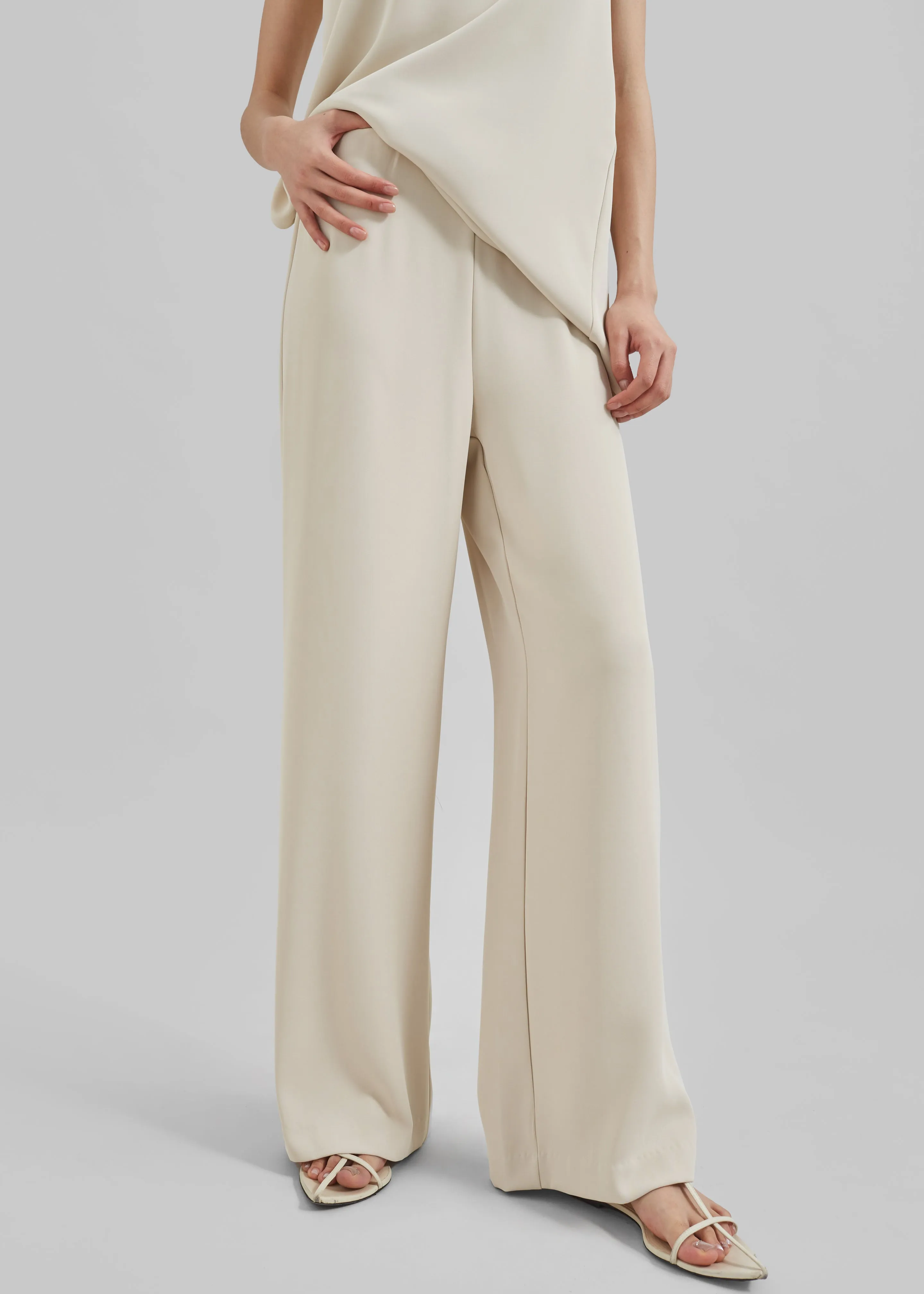 Imre Trousers - Beige sold by Frankie Shop