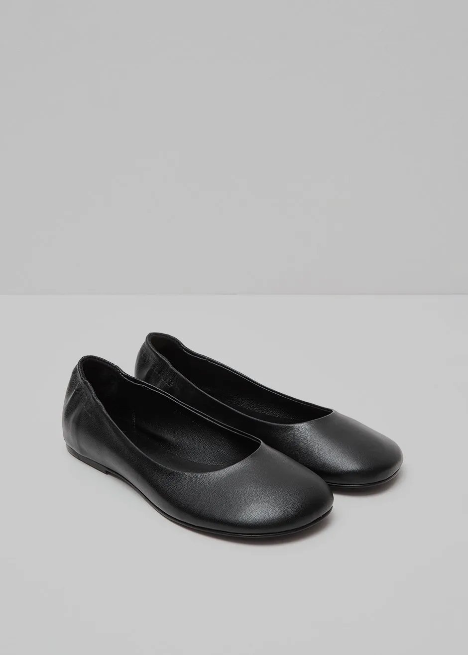Amomento Rounded Toe Flat - Black sold by Frankie Shop