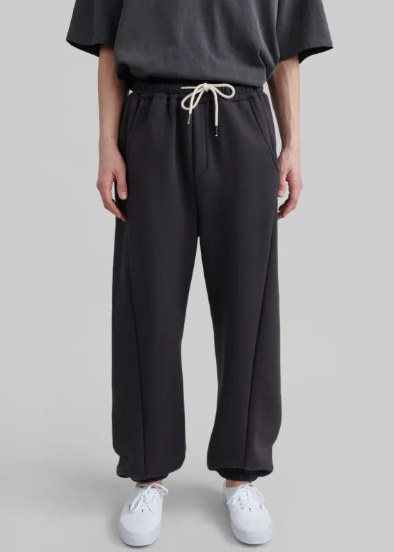 Darian Joggers - Charcoal sold by Frankie Shop