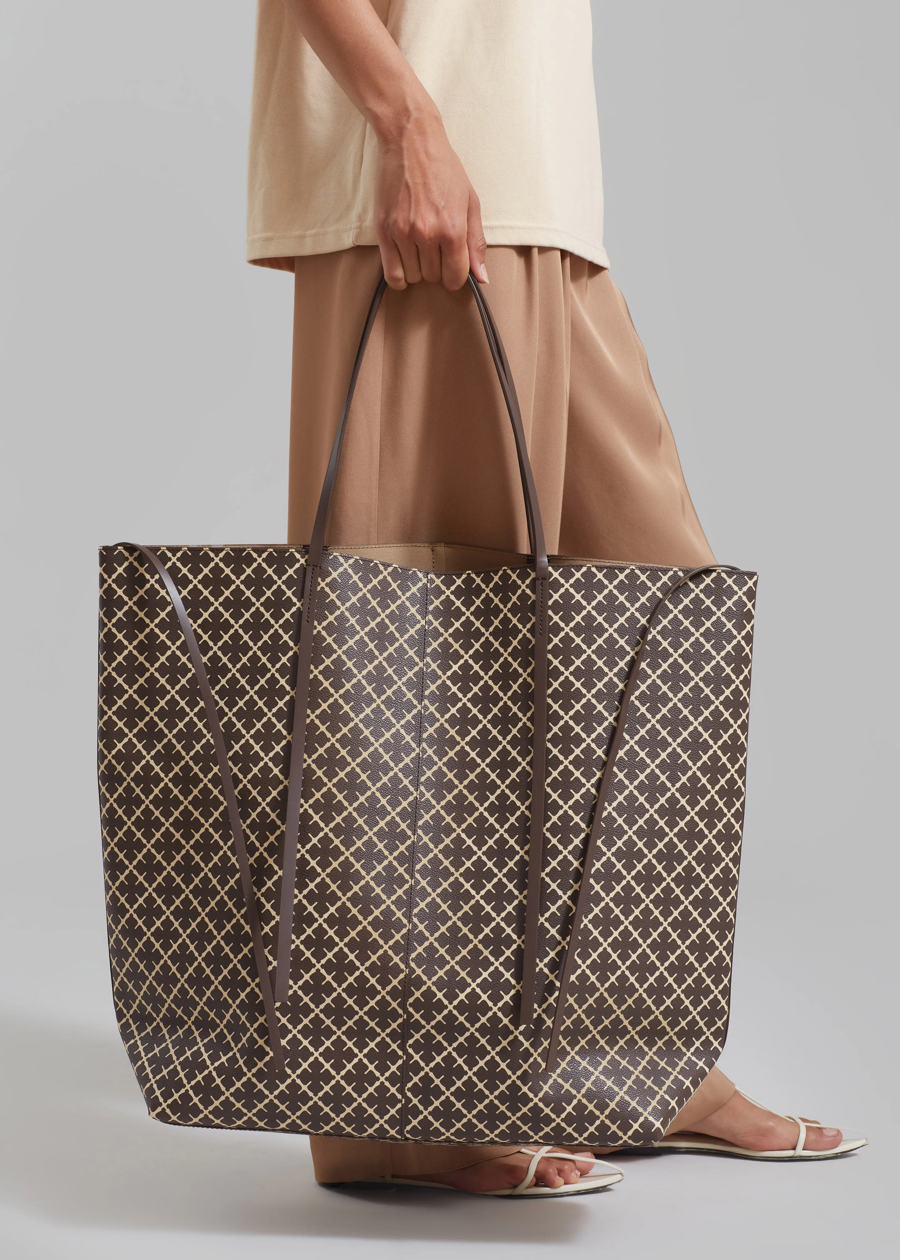 By Malene Birger Abrille Bag - Coffee Bean sold by Frankie Shop product image thumbnail 4