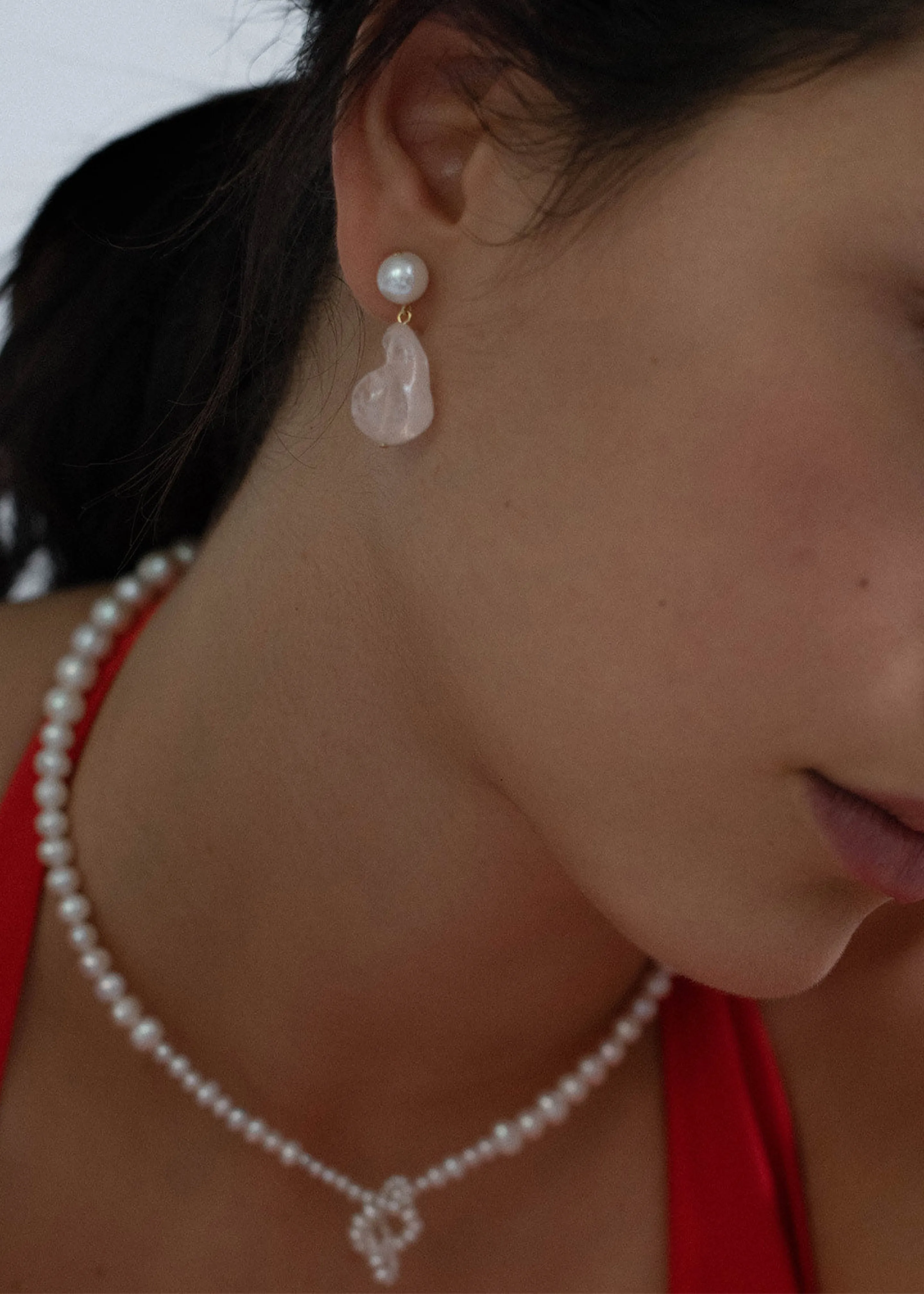 Completedworks Loop-The-Loop Necklace - Pearl/Gold Vermeil sold by Frankie Shop product image thumbnail 4