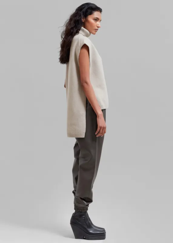 Vira Sleeveless Knit Turtleneck - Oat made by Frankie Shop