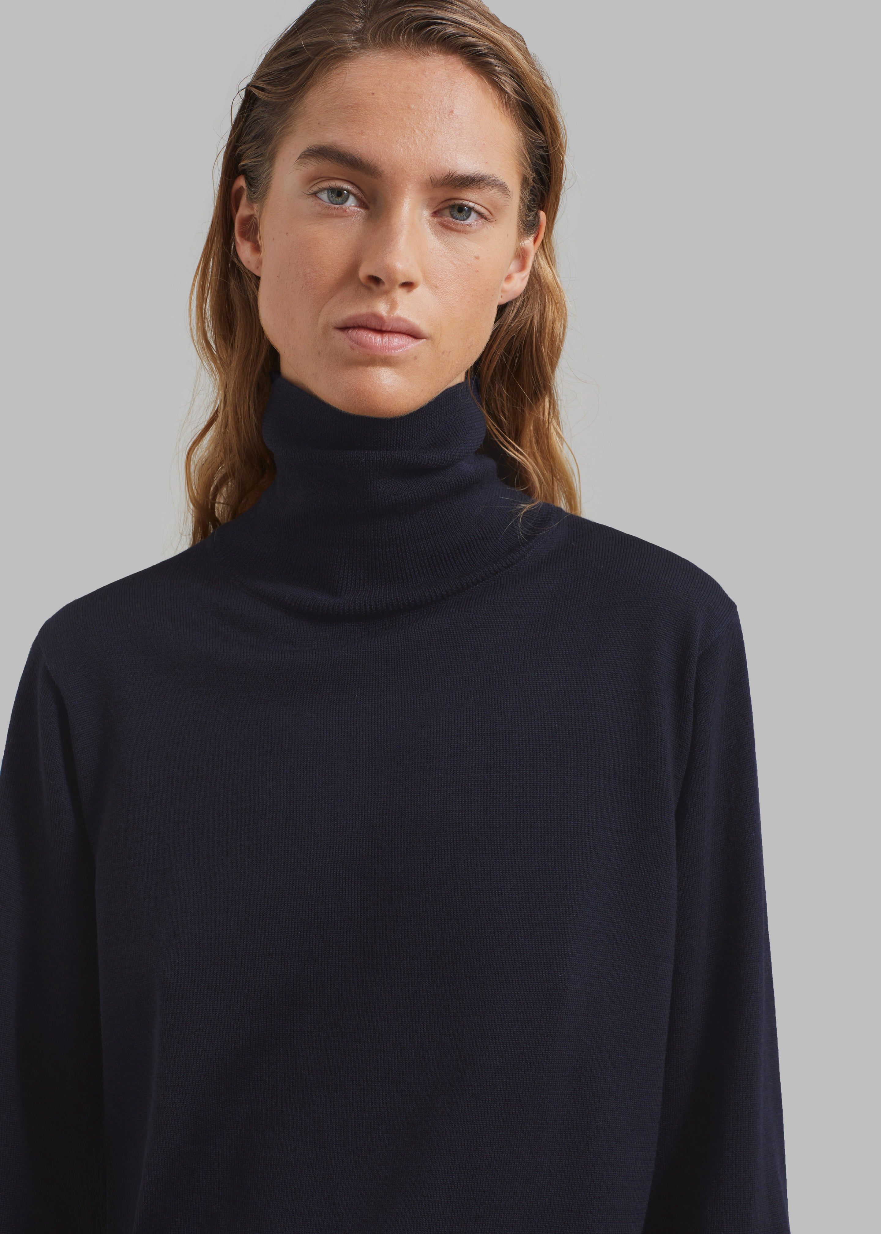 Róhe Classic Merino Wool Turtleneck - Night sold by Frankie Shop product image thumbnail 5