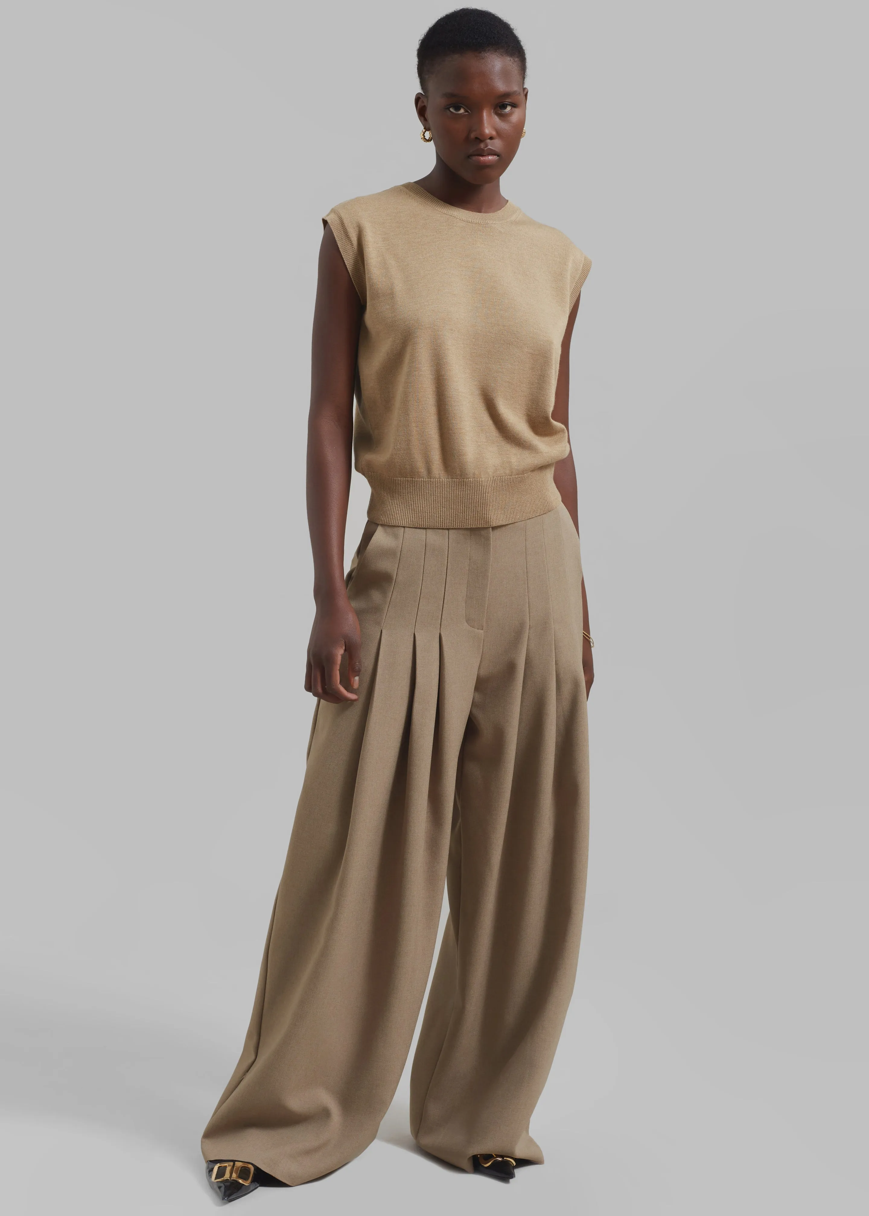 Regina Pleated Trousers - Camel sold by Frankie Shop product image thumbnail 5