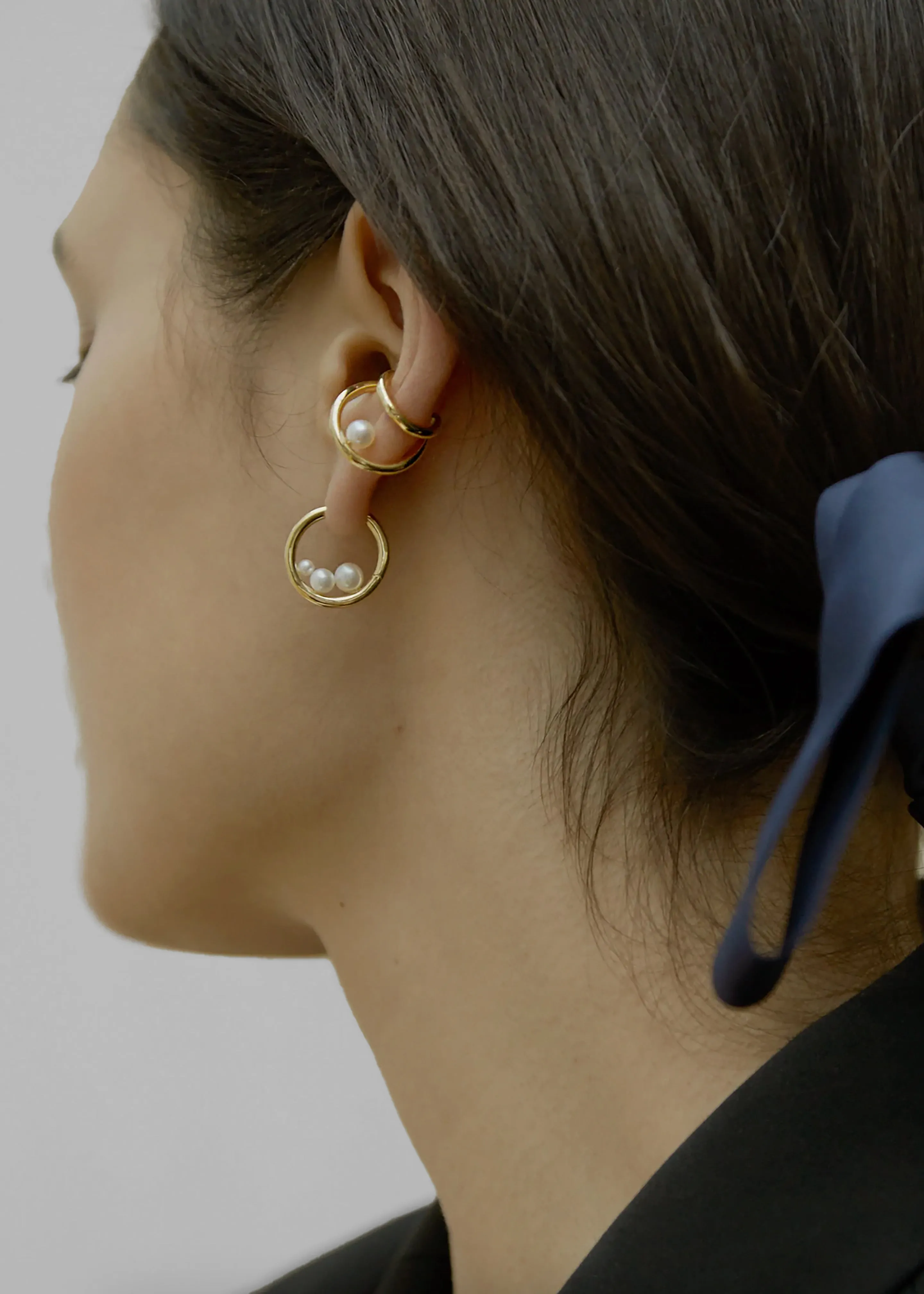 Otiumberg Trio Pearl Hoops - Gold sold by Frankie Shop product image thumbnail 2