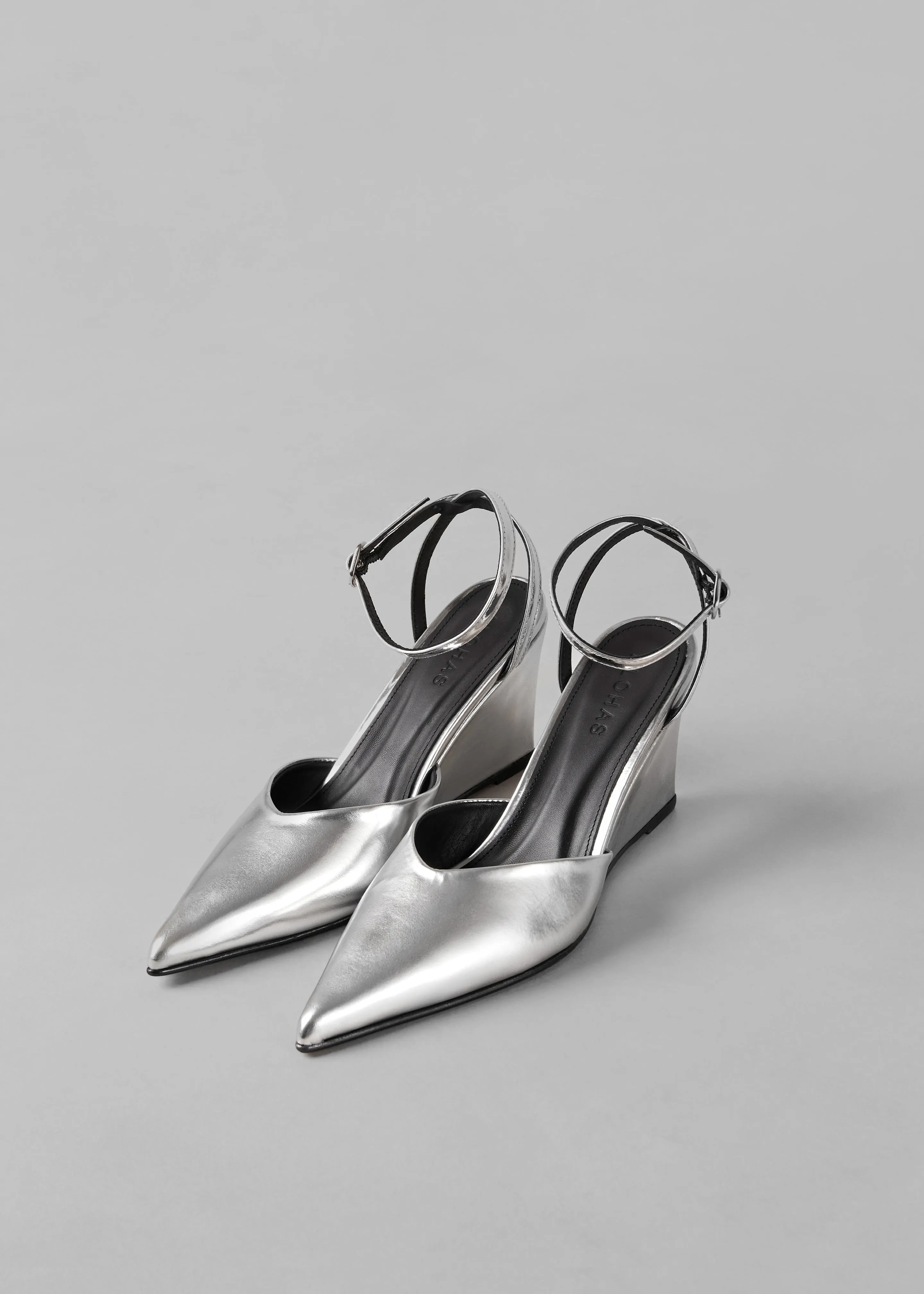 Alohas Polly Shimmer Leather Pumps - Silver sold by Frankie Shop