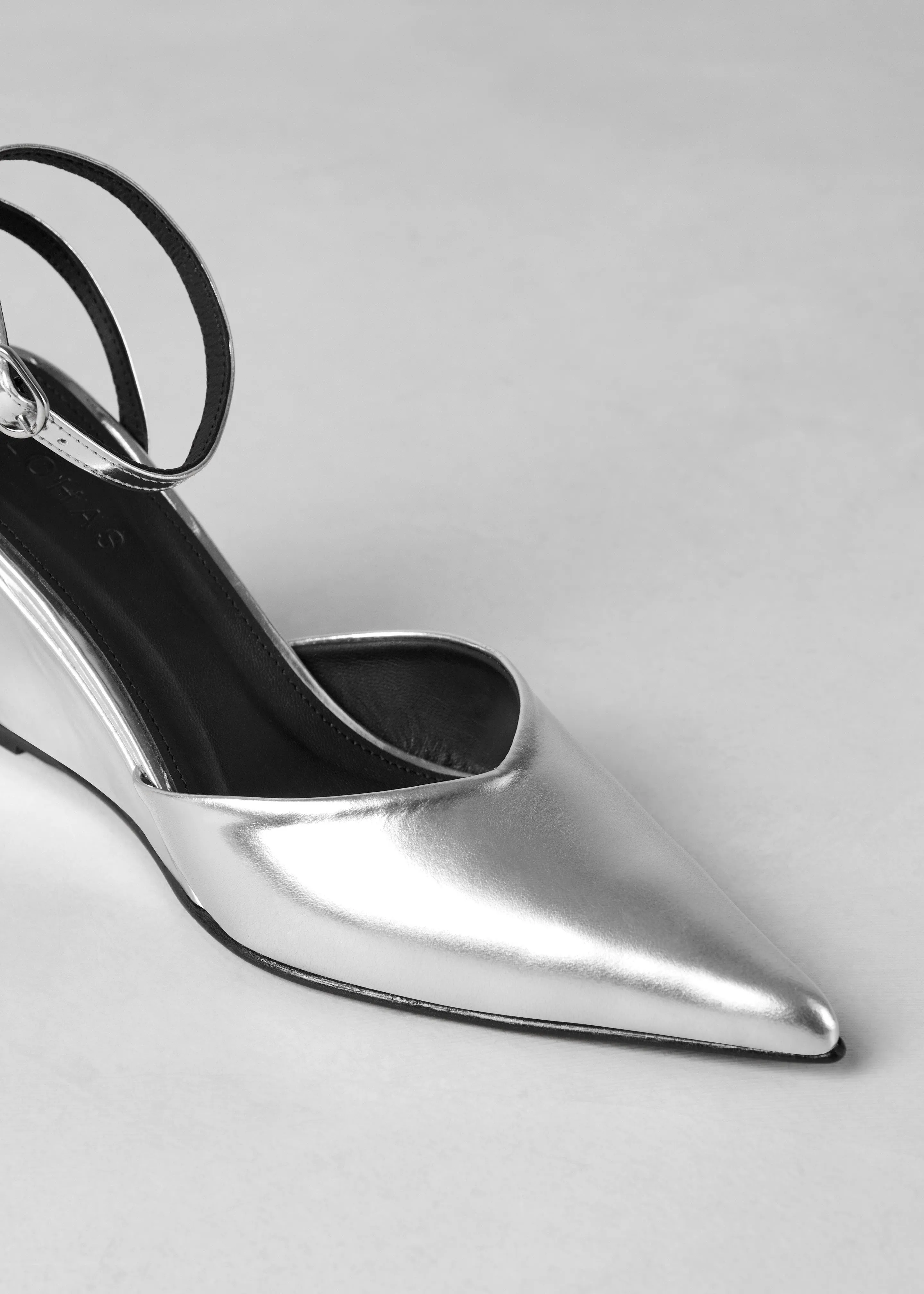 Alohas Polly Shimmer Leather Pumps - Silver sold by Frankie Shop product image thumbnail 3