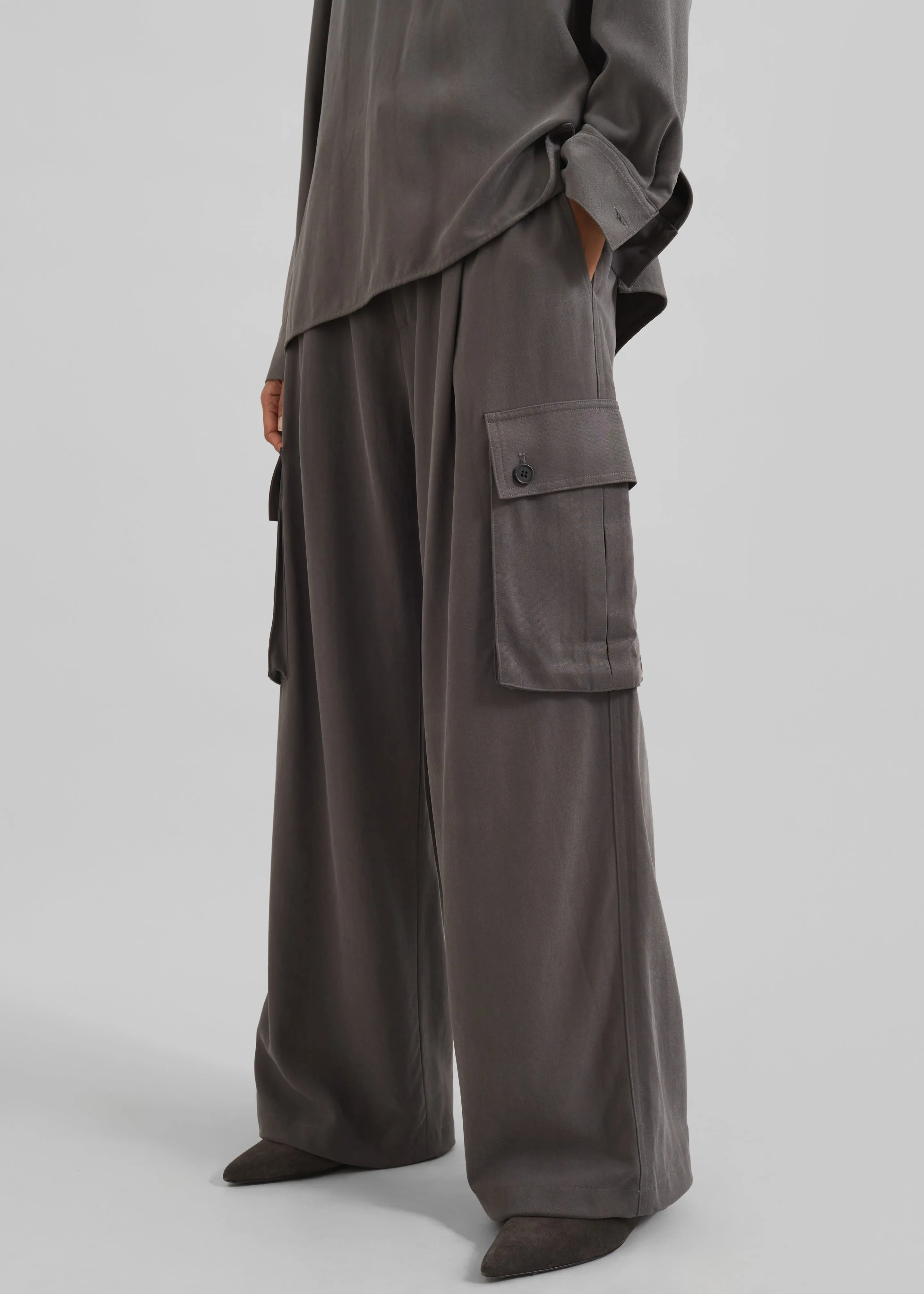 Nyro Cargo Pants - Charcoal sold by Frankie Shop