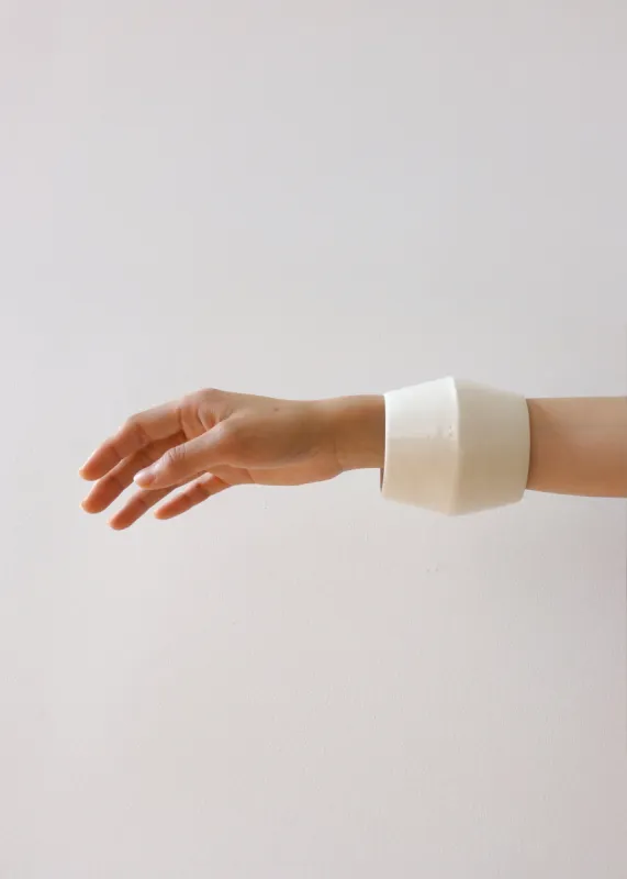 Arc Objects Forma Bracelet - Beige Porcelain made by Frankie Shop