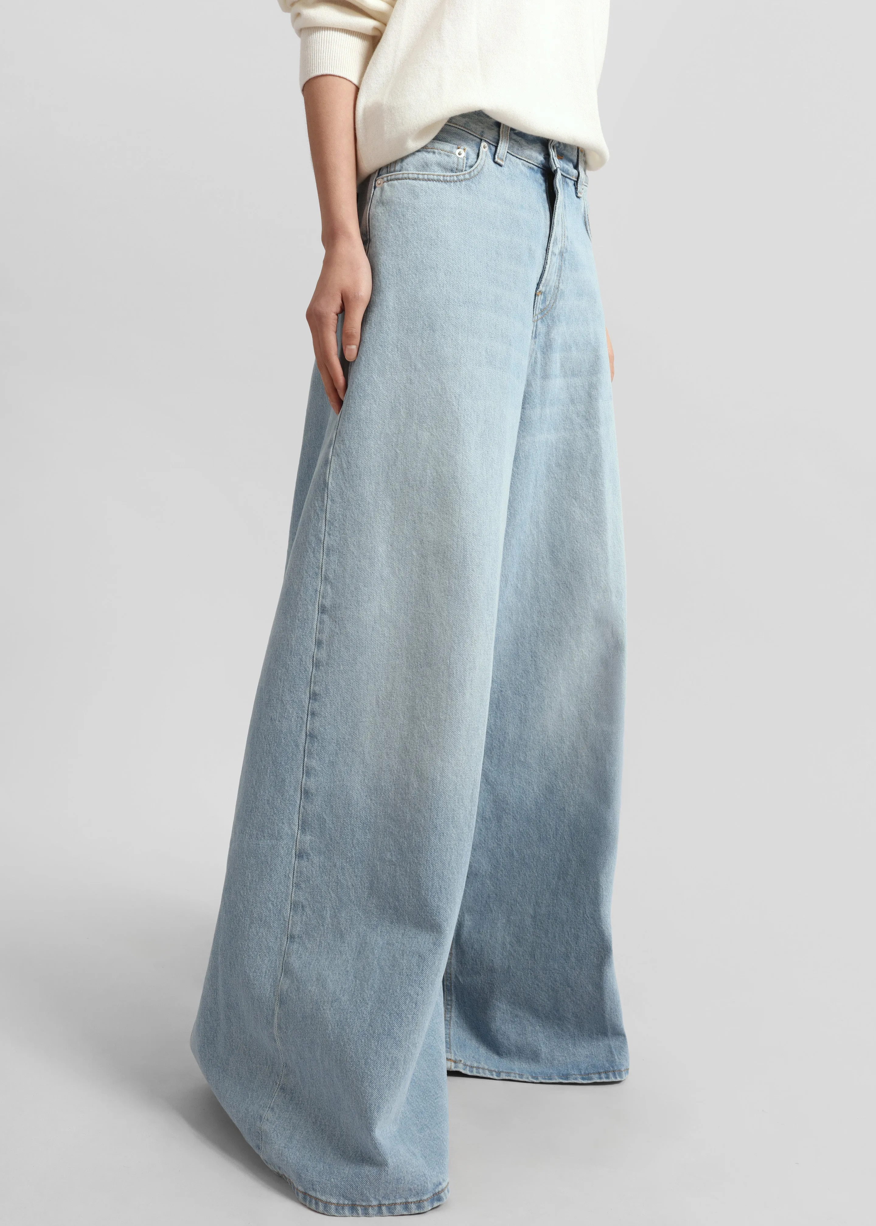 Haikure Big Bethany Jeans - Paradise Wash sold by Frankie Shop product image thumbnail 3