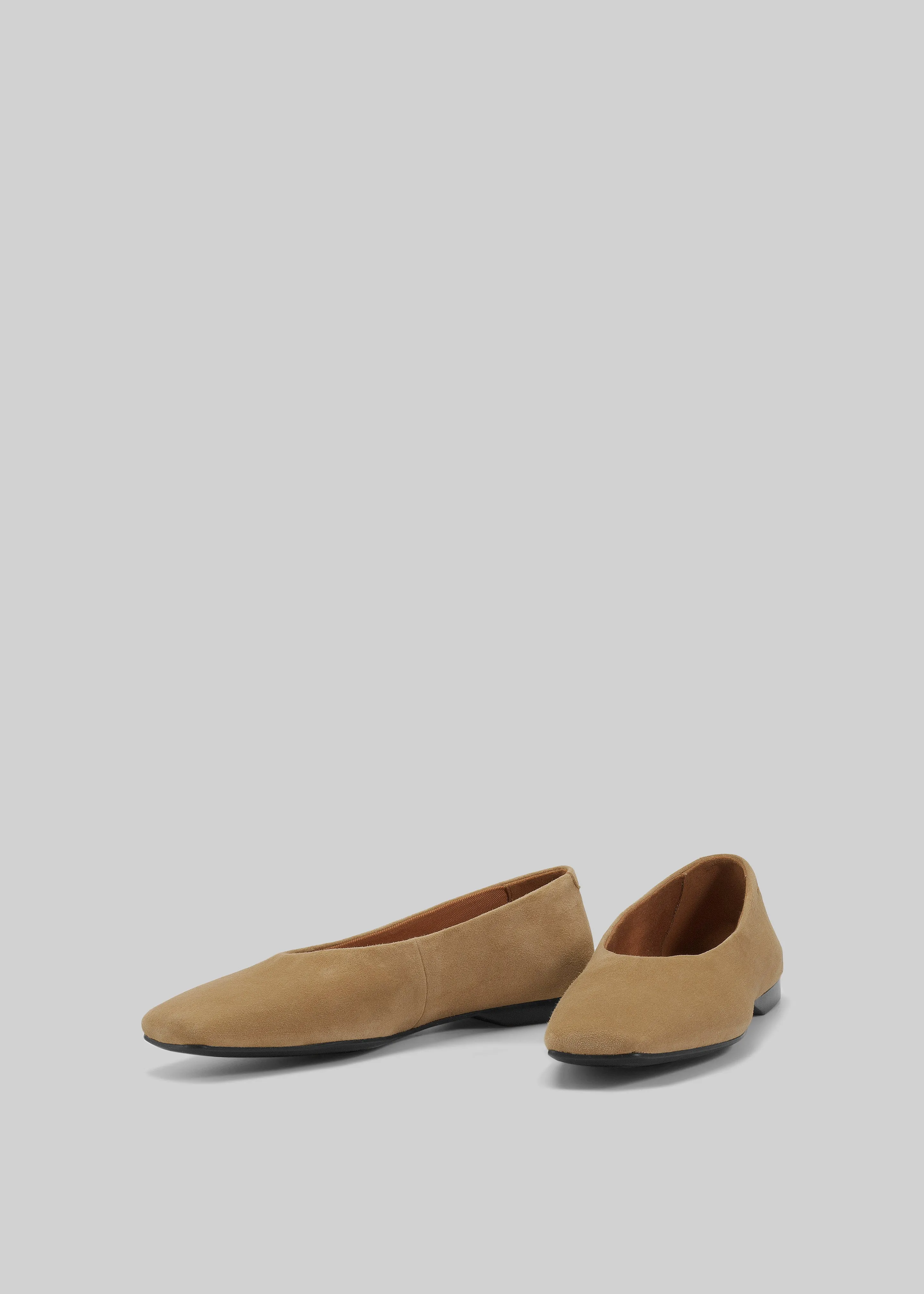 Vagabond Delia Flats - Nougat sold by Frankie Shop