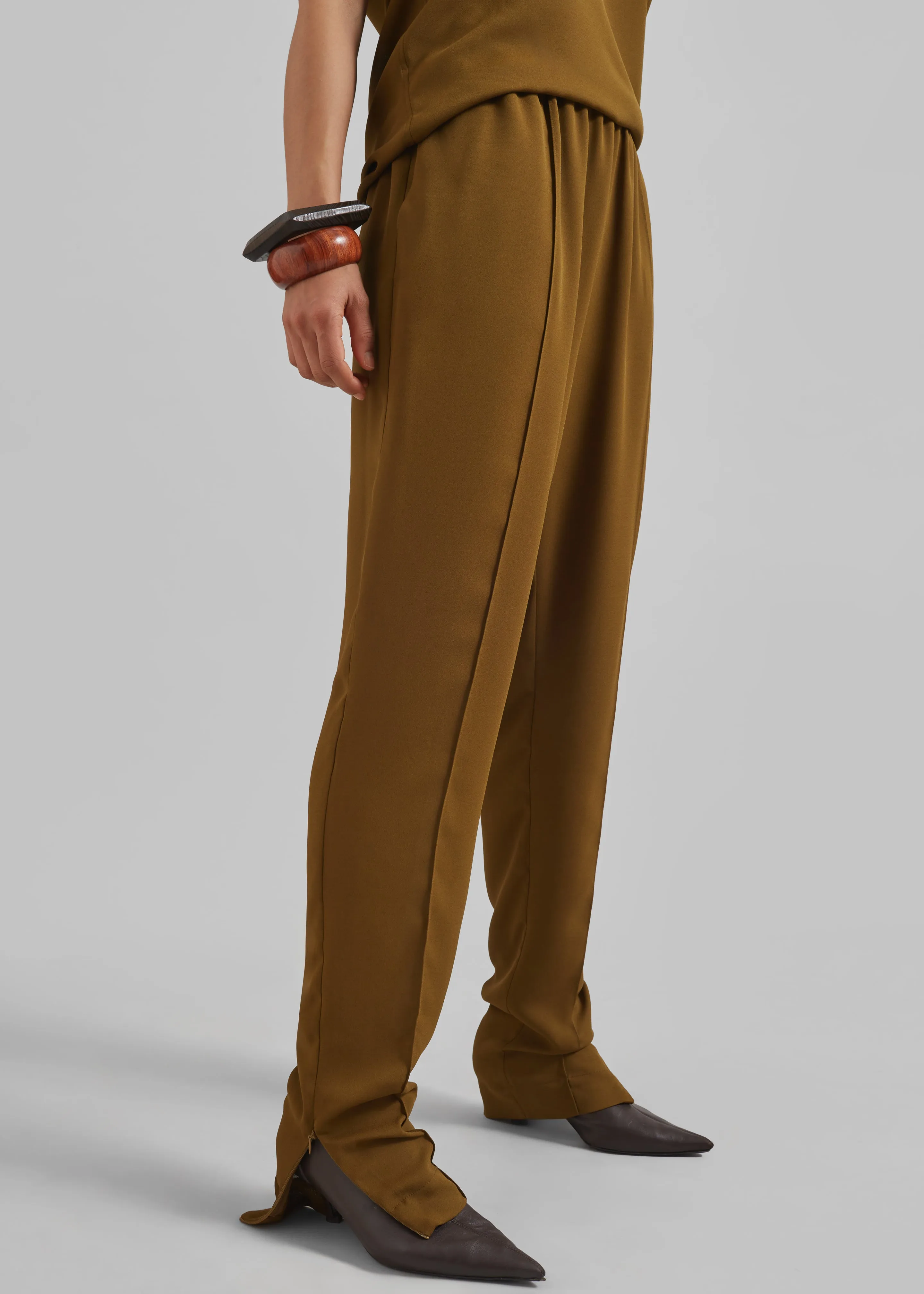 Hilo Fluid Slim Pants - Khaki Bronze sold by Frankie Shop product image thumbnail 4