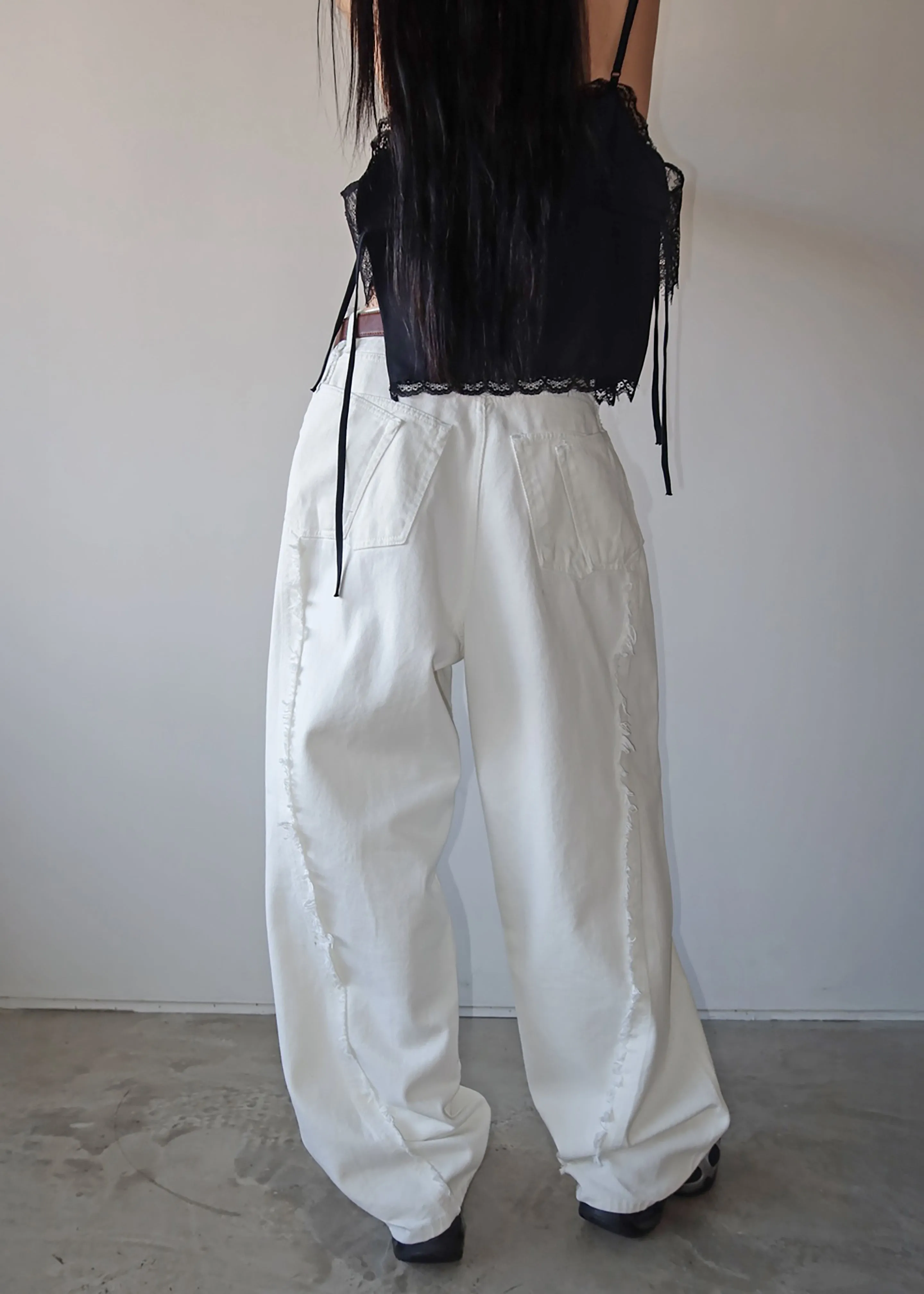 Halgar Frayed Seam Barrel-Leg Jeans - White sold by Frankie Shop product image thumbnail 4