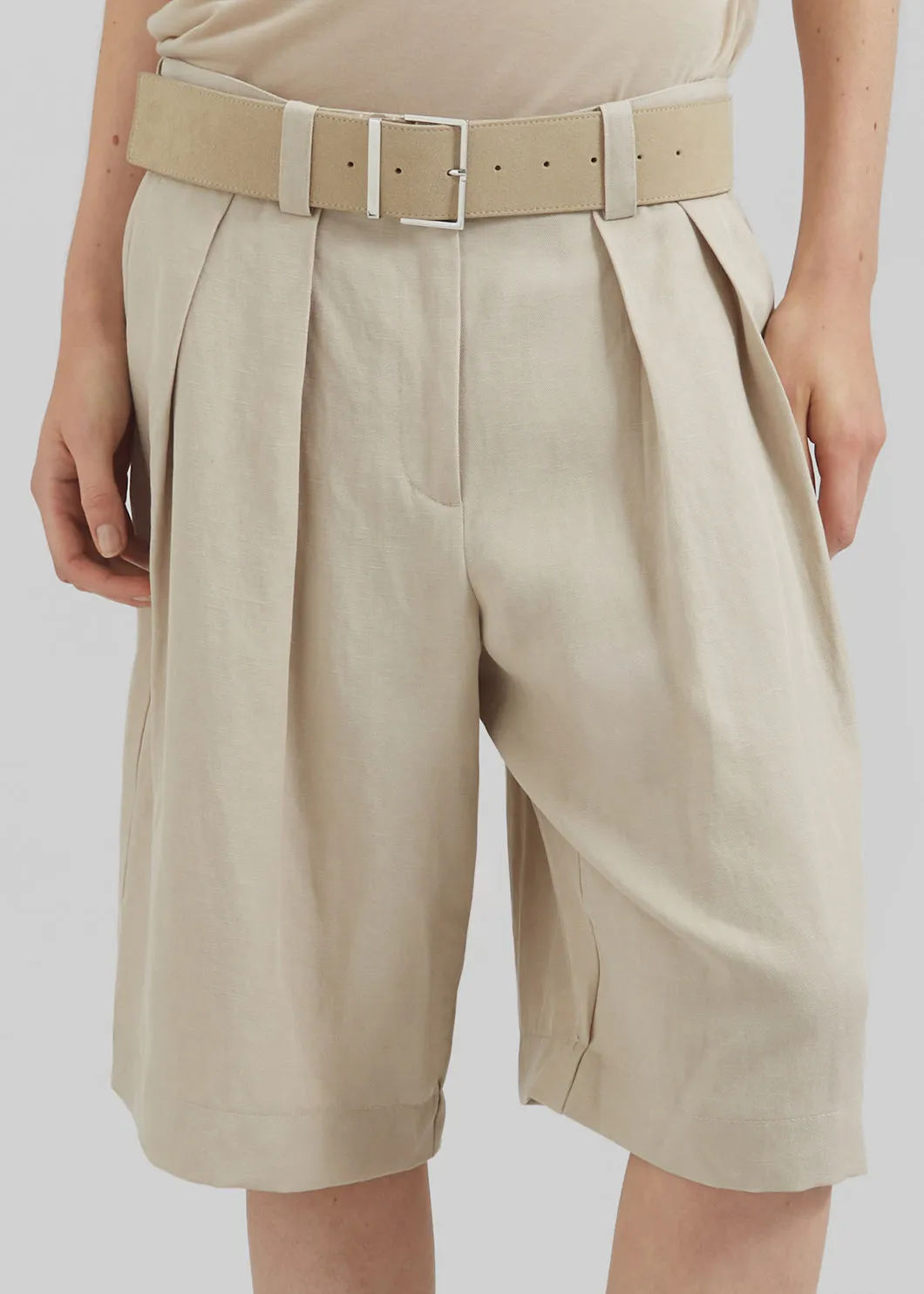 Bilbao Pleated Linen Bermuda Shorts - Cement sold by Frankie Shop product image thumbnail 4
