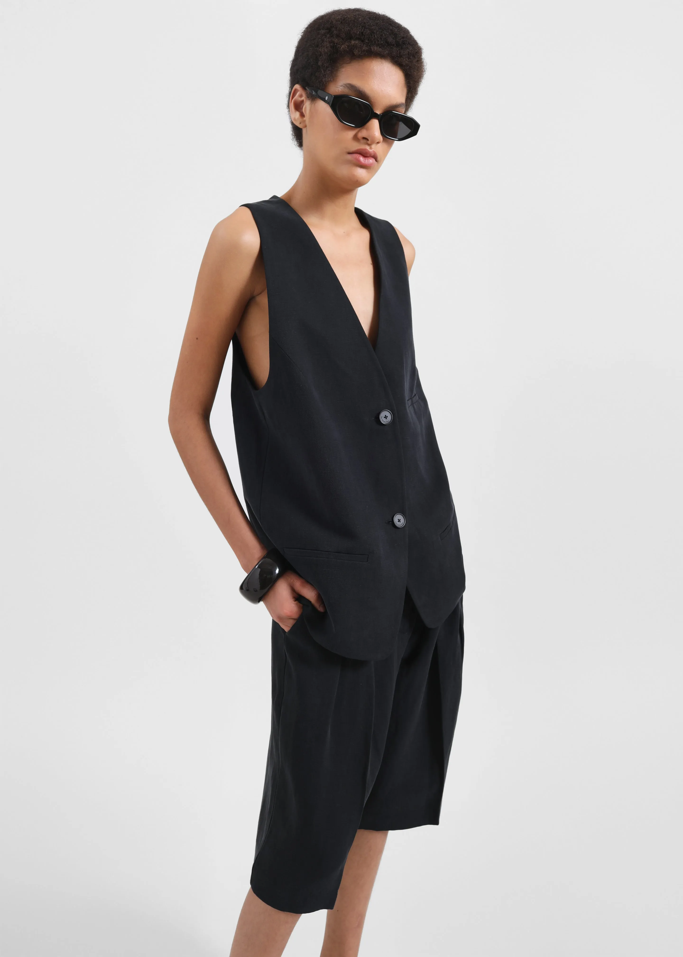 Bilbao Pleated Linen Bermuda Shorts - Black sold by Frankie Shop