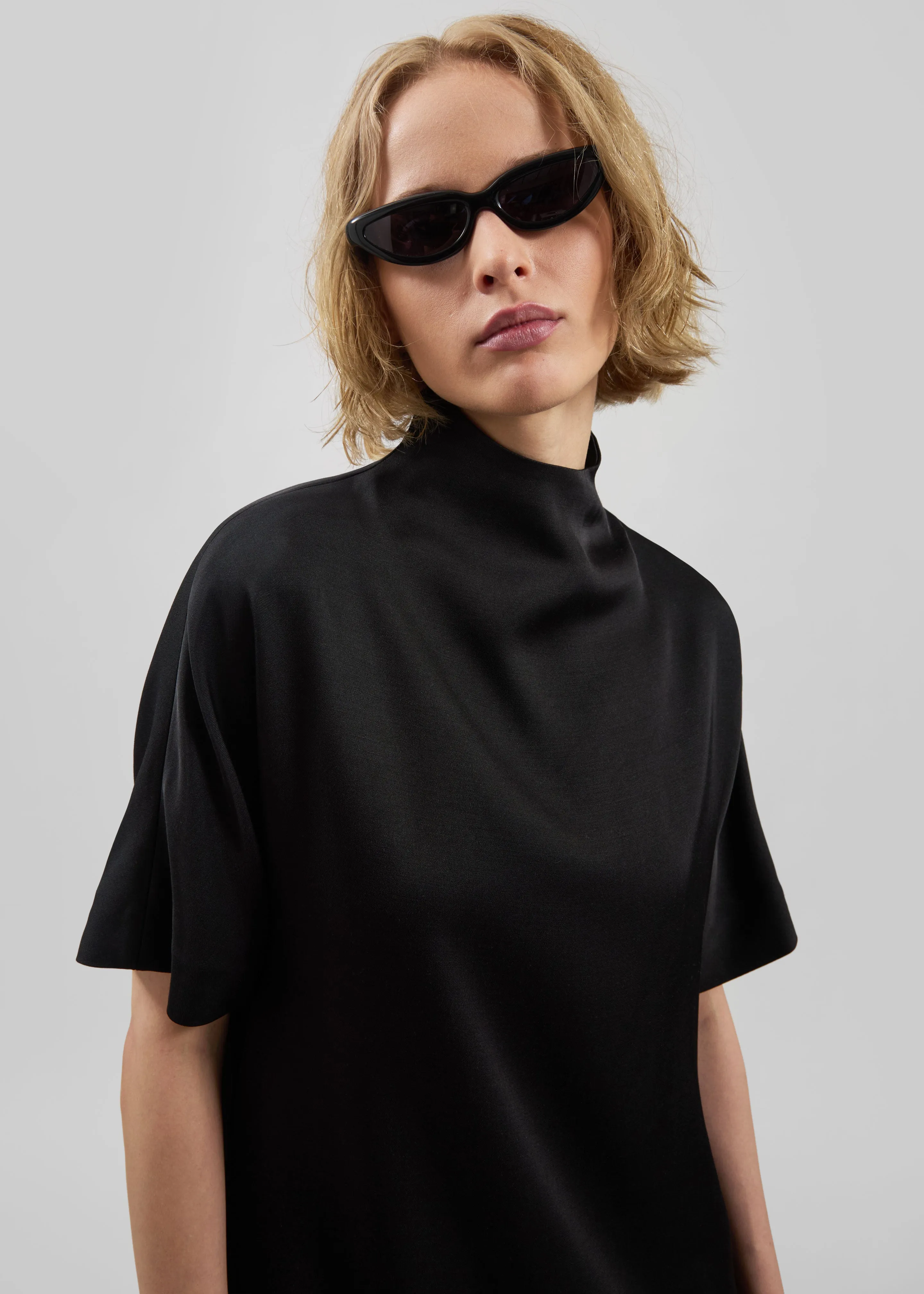 Loulou de Saison Elton Short Sleeve Mini Dress – Black sold by Frankie Shop product image thumbnail 2