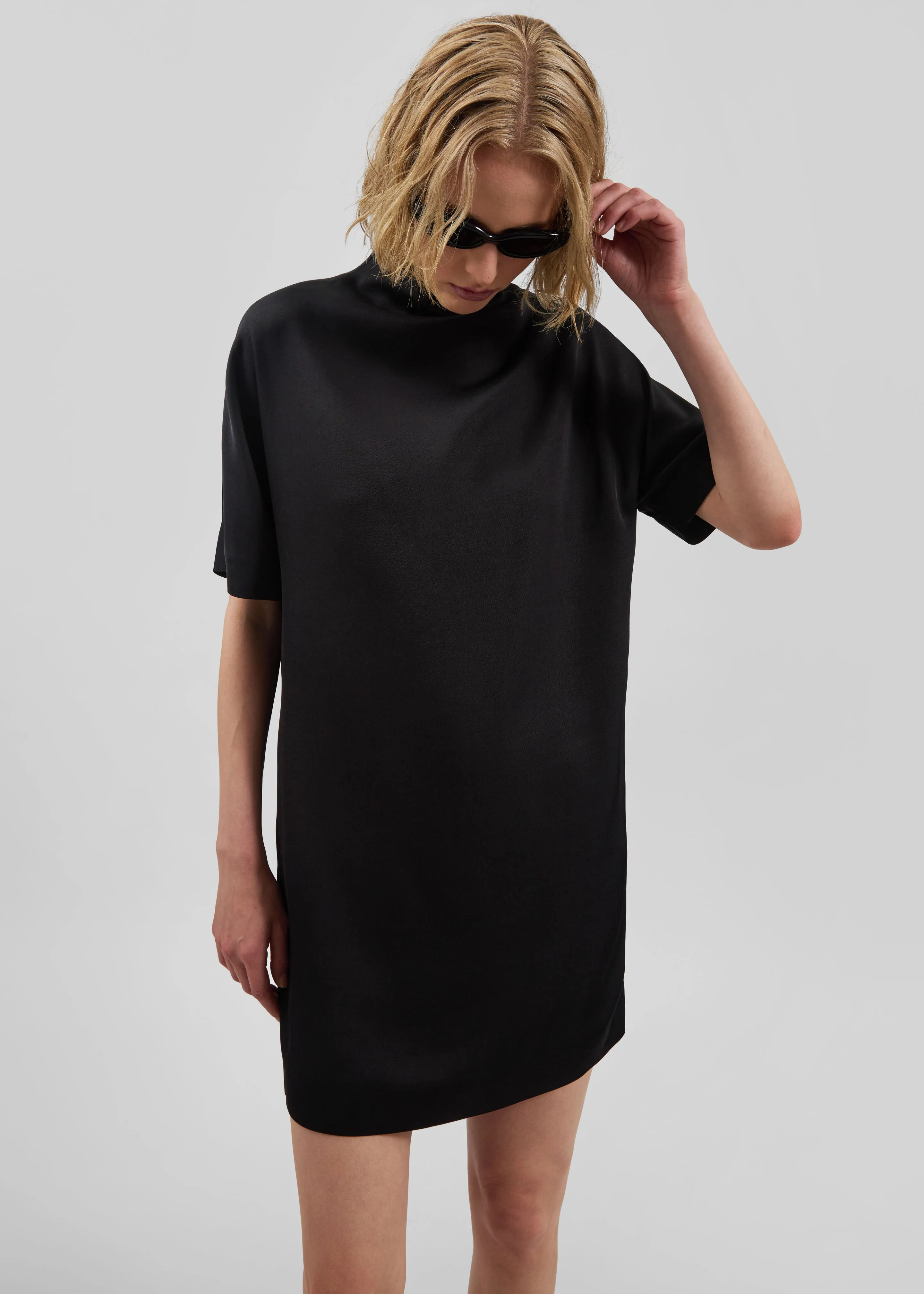 Loulou de Saison Elton Short Sleeve Mini Dress – Black sold by Frankie Shop