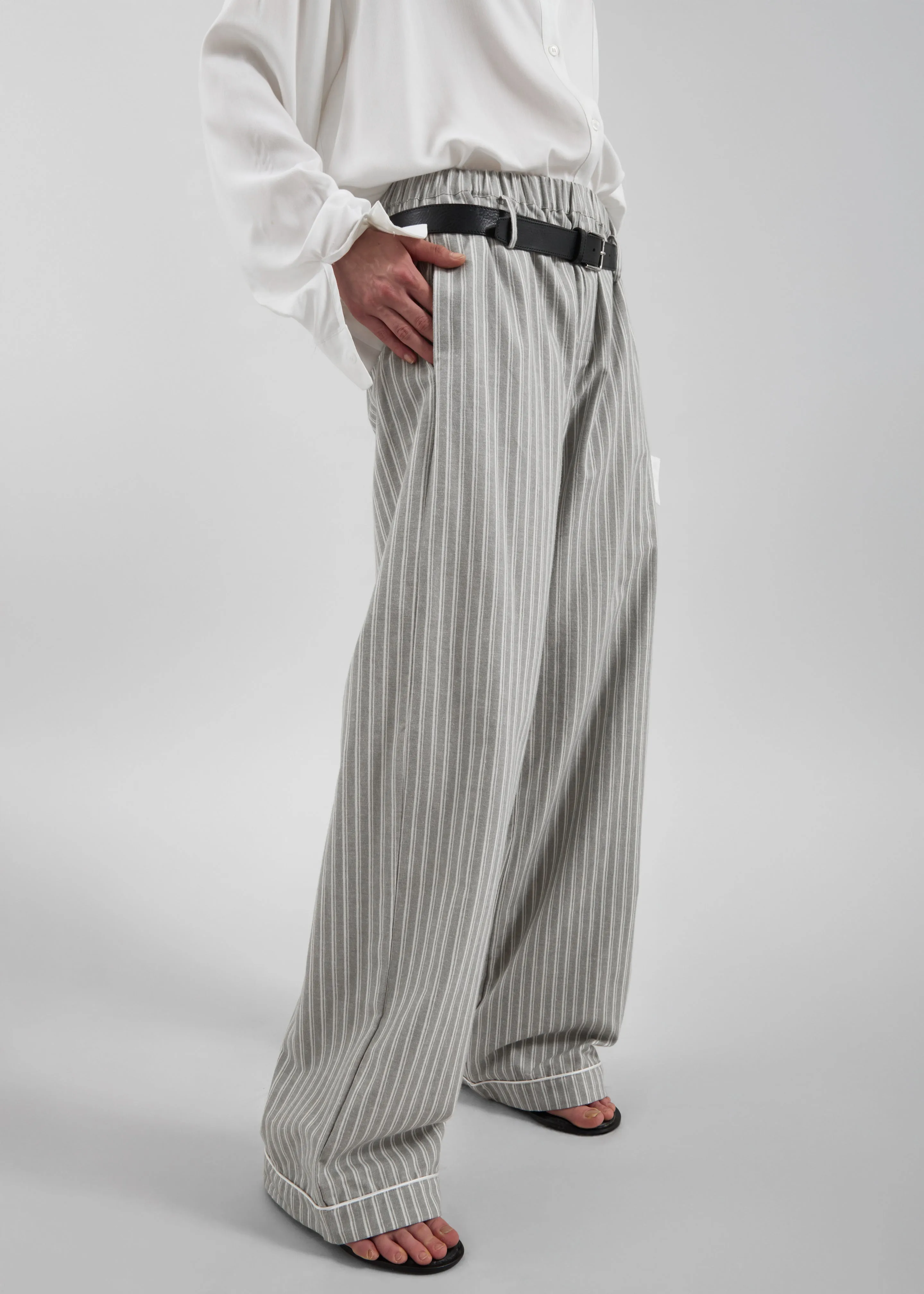 Bettter Essential Pants - Cream sold by Frankie Shop