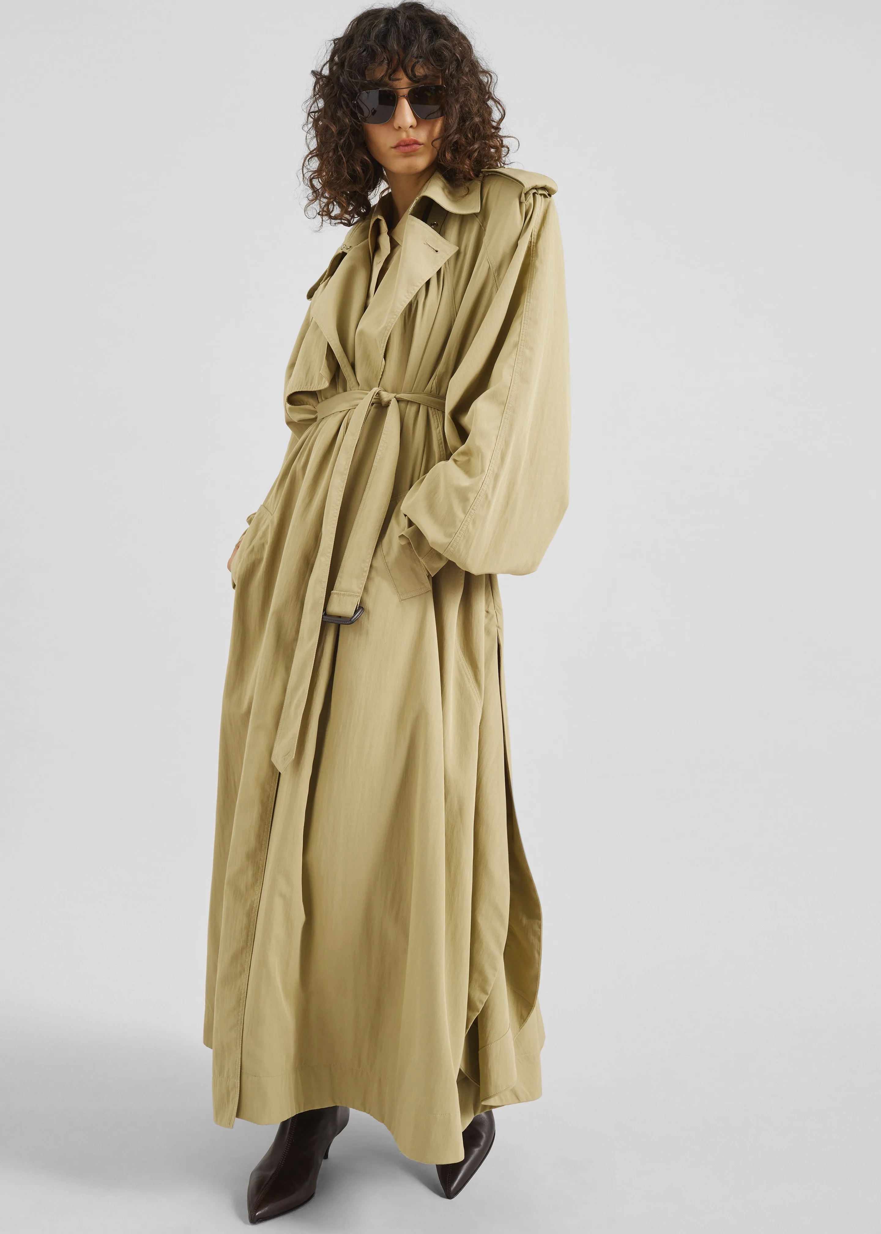 Elsdon Fluid Long Trench - Camel sold by Frankie Shop