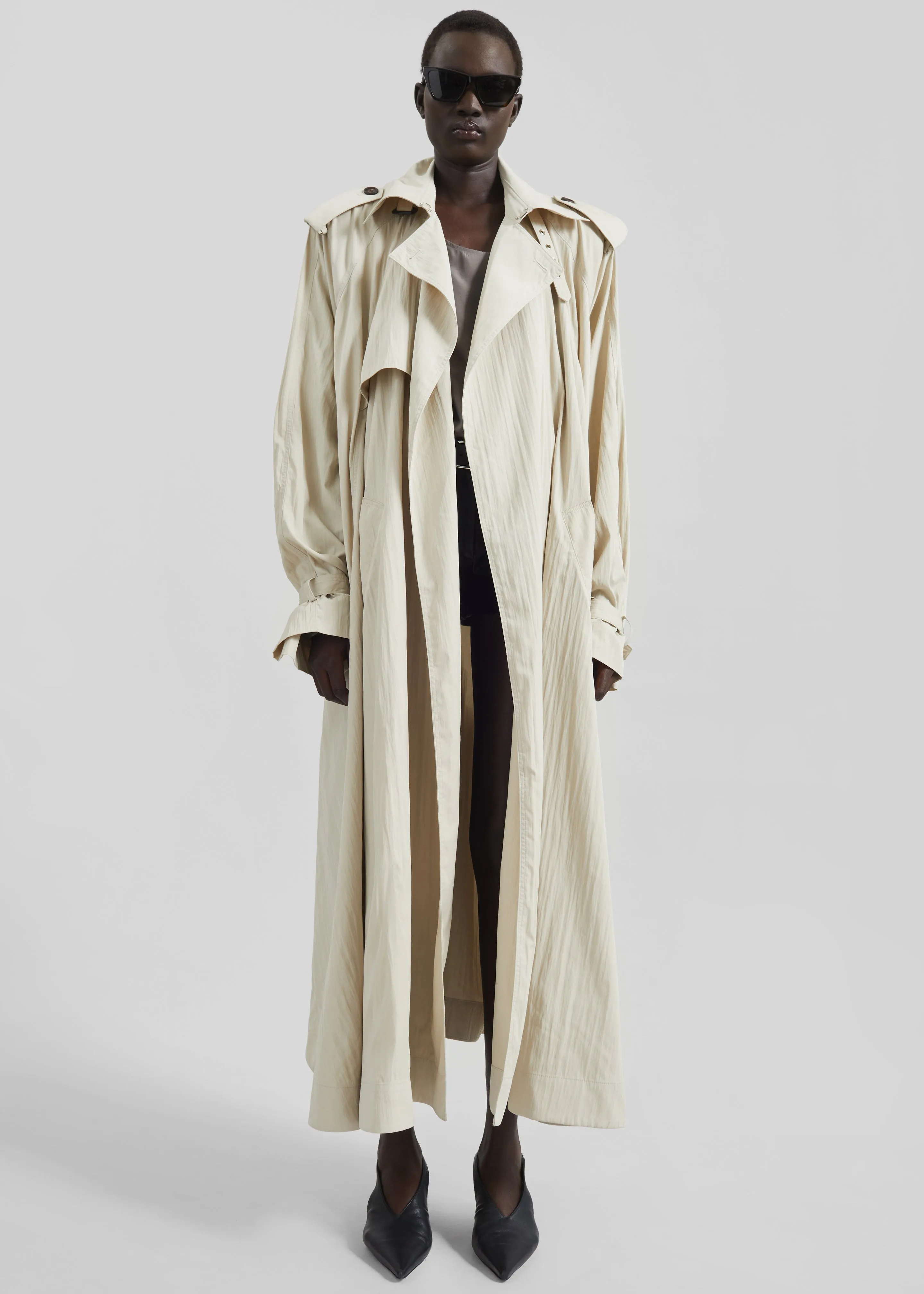 Elsdon Fluid Long Trench - Light Beige sold by Frankie Shop product image thumbnail 5