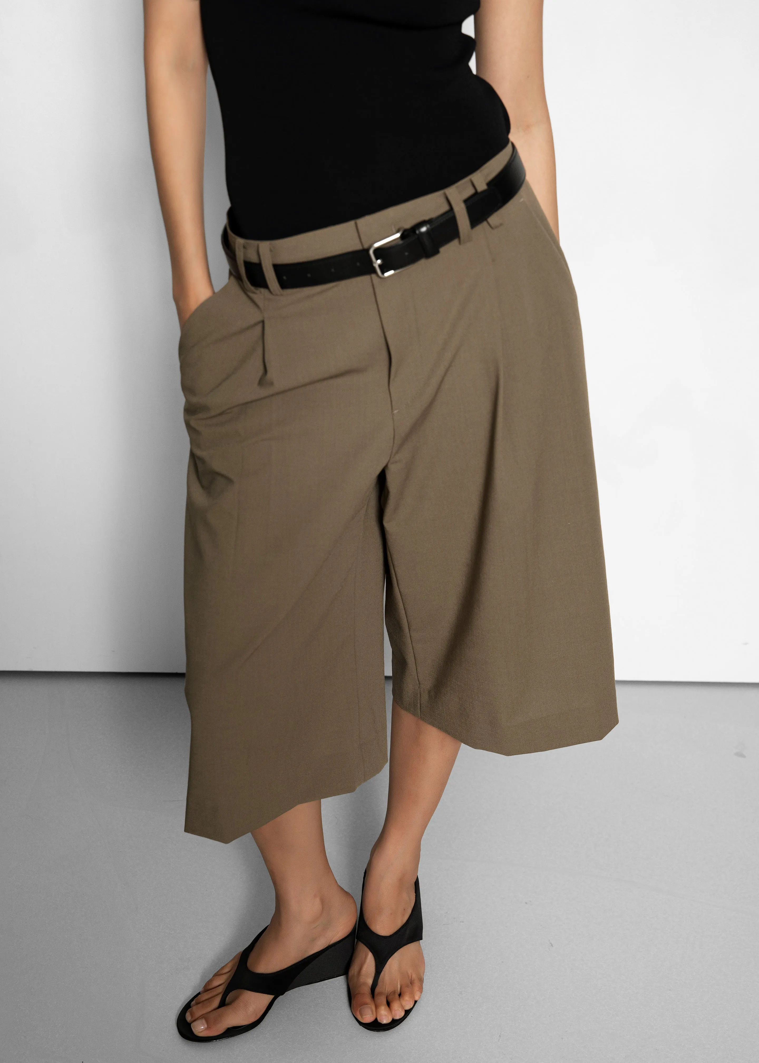 Meldert Bermuda Shorts - Khaki Brown sold by Frankie Shop product image thumbnail 5